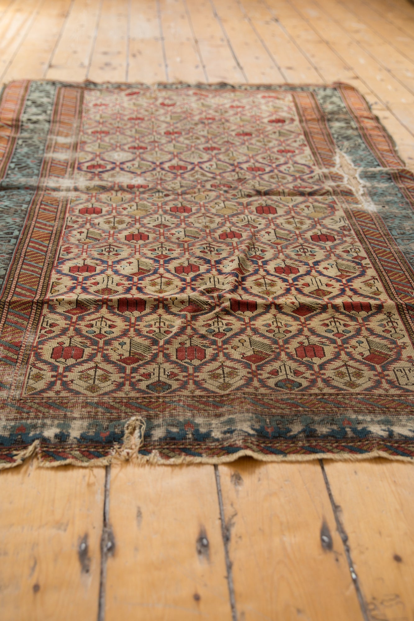 4x6 Distressed Antique Caucasian Marsali // ONH Item 2623 Image 4