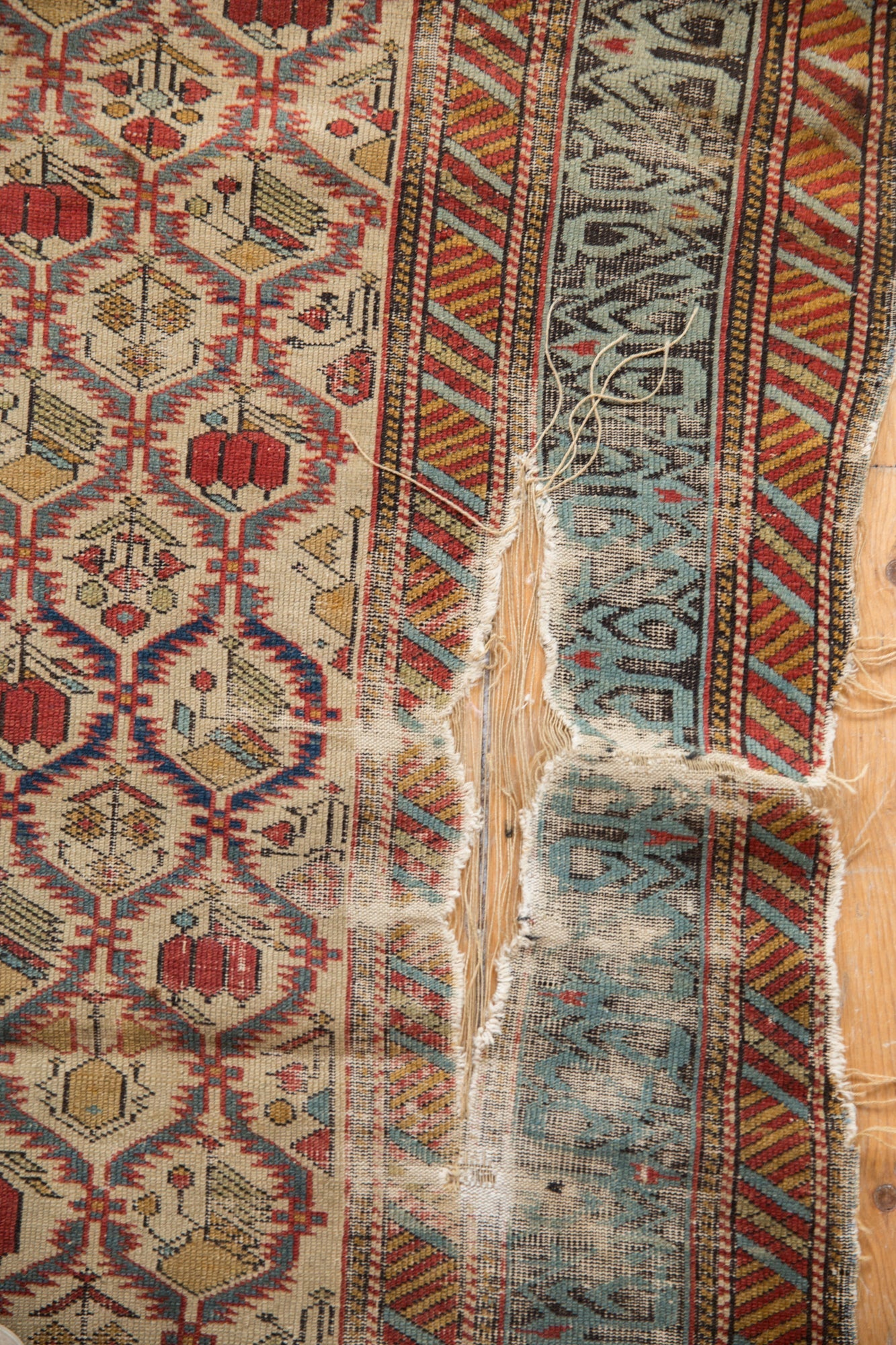 4x6 Distressed Antique Caucasian Marsali // ONH Item 2623 Image 5