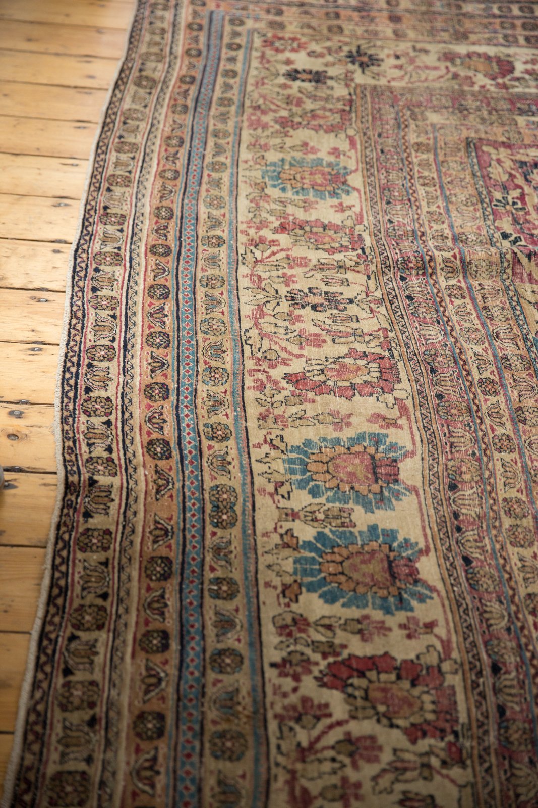 11.5x19.5 Antique Kermanshah Carpet // ONH Item 3663 Image 14