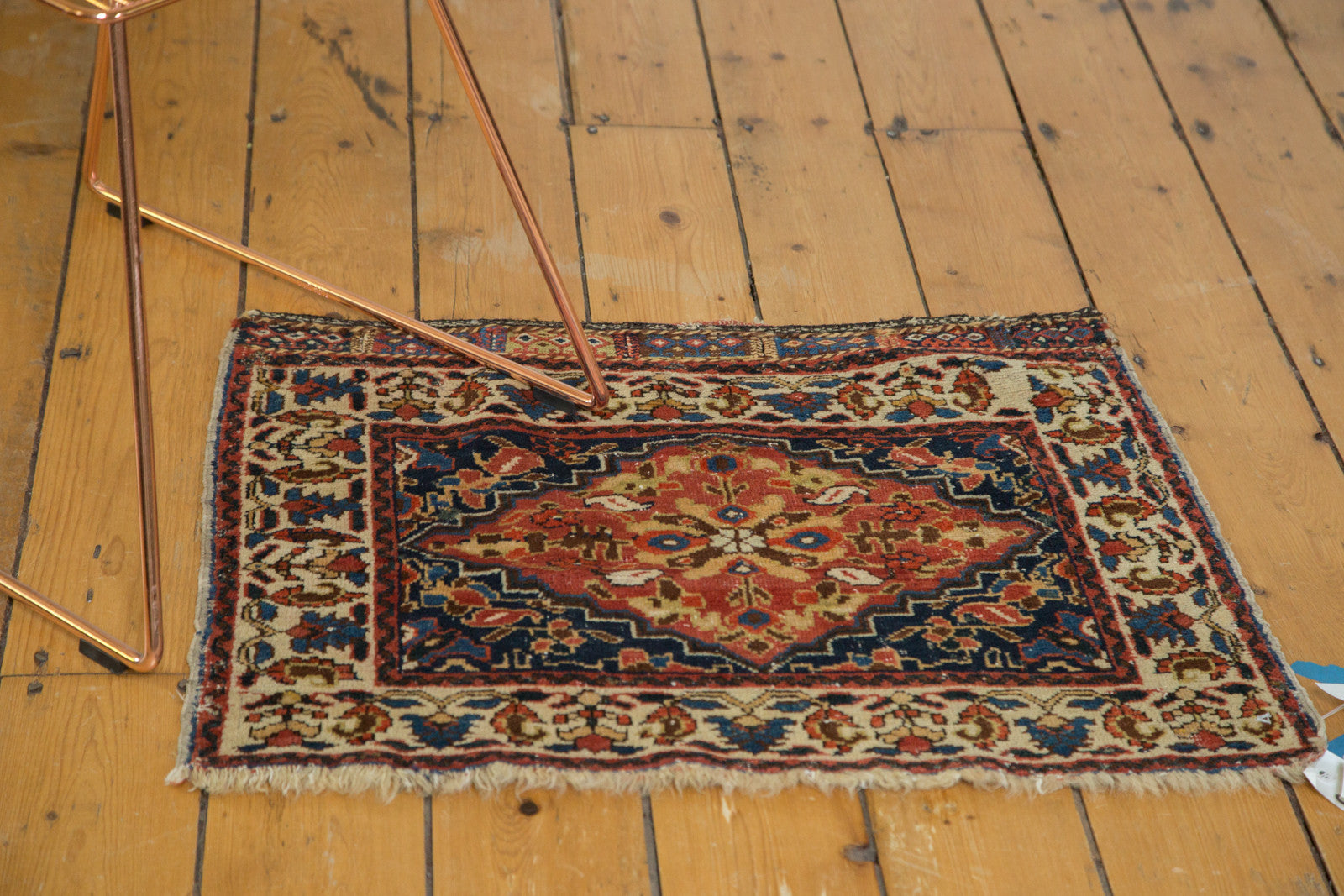 2x2.5 Antique West Persian Square Bag Face Rug Mat // ONH Item 3936 Image 4