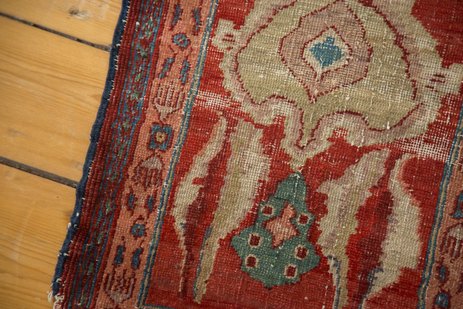 1.5x2 Antique Serapi Square Rug Mat // ONH Item 4512 Image 6