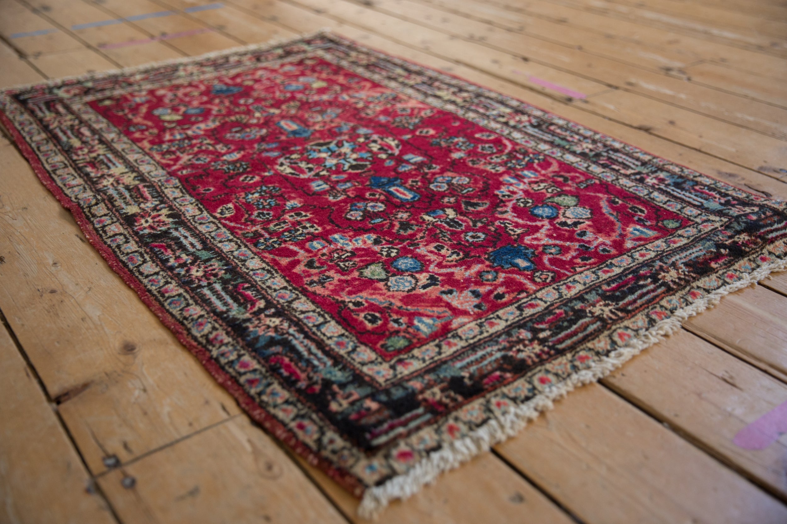 2.5x4 Vintage Lilihan Rug Mat // ONH Item 5104 Image 2