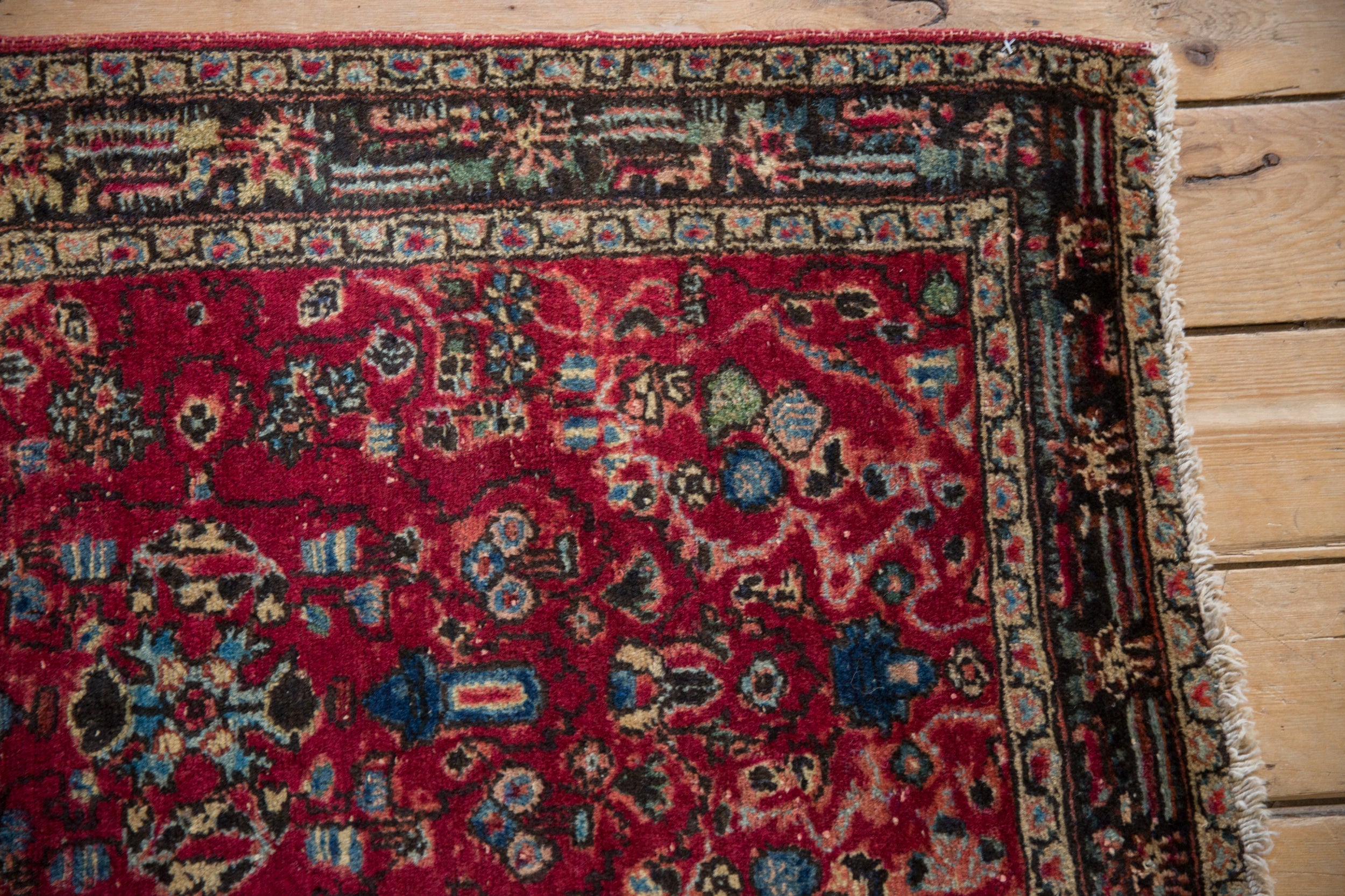 2.5x4 Vintage Lilihan Rug Mat // ONH Item 5104 Image 3