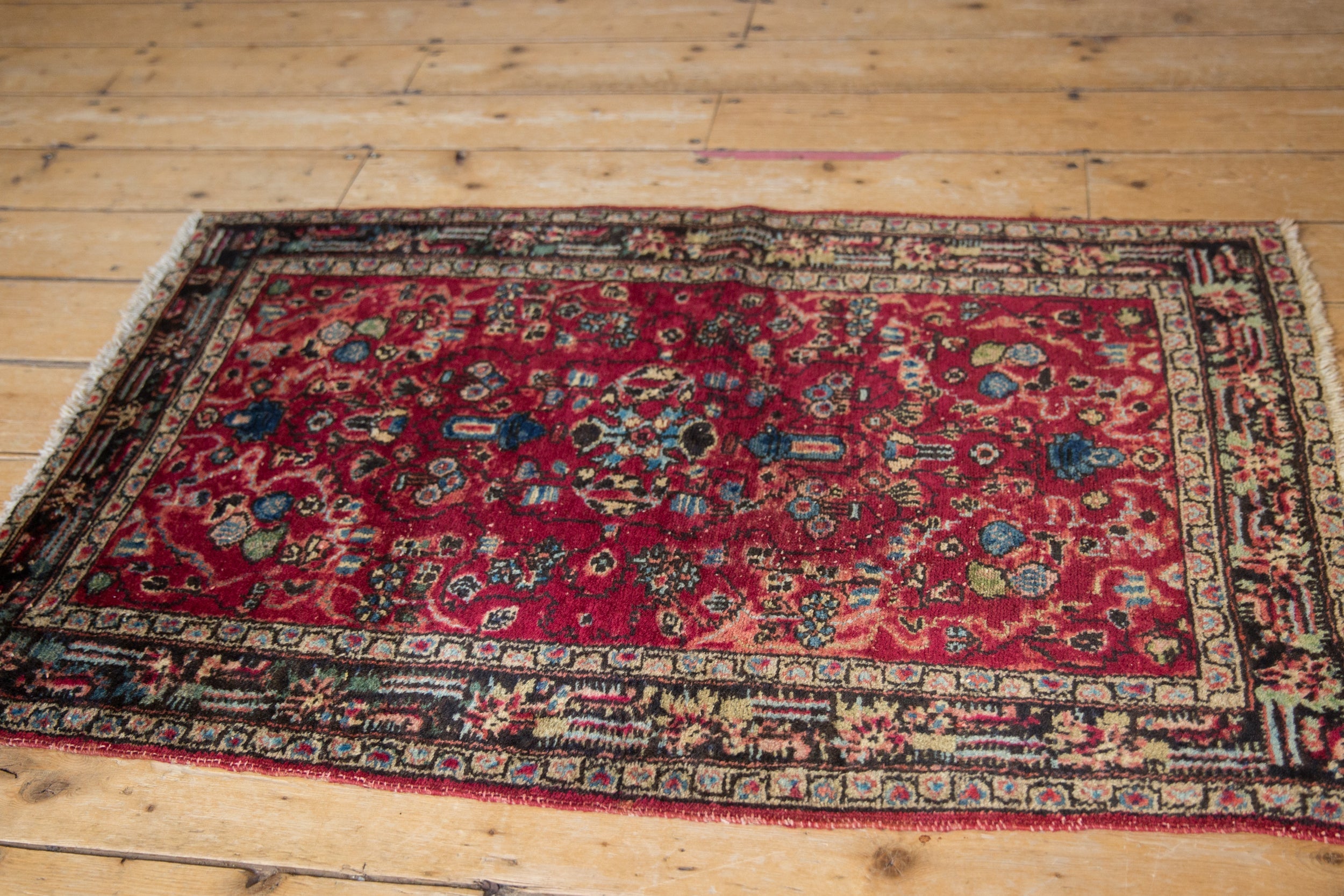 2.5x4 Vintage Lilihan Rug Mat // ONH Item 5104 Image 6