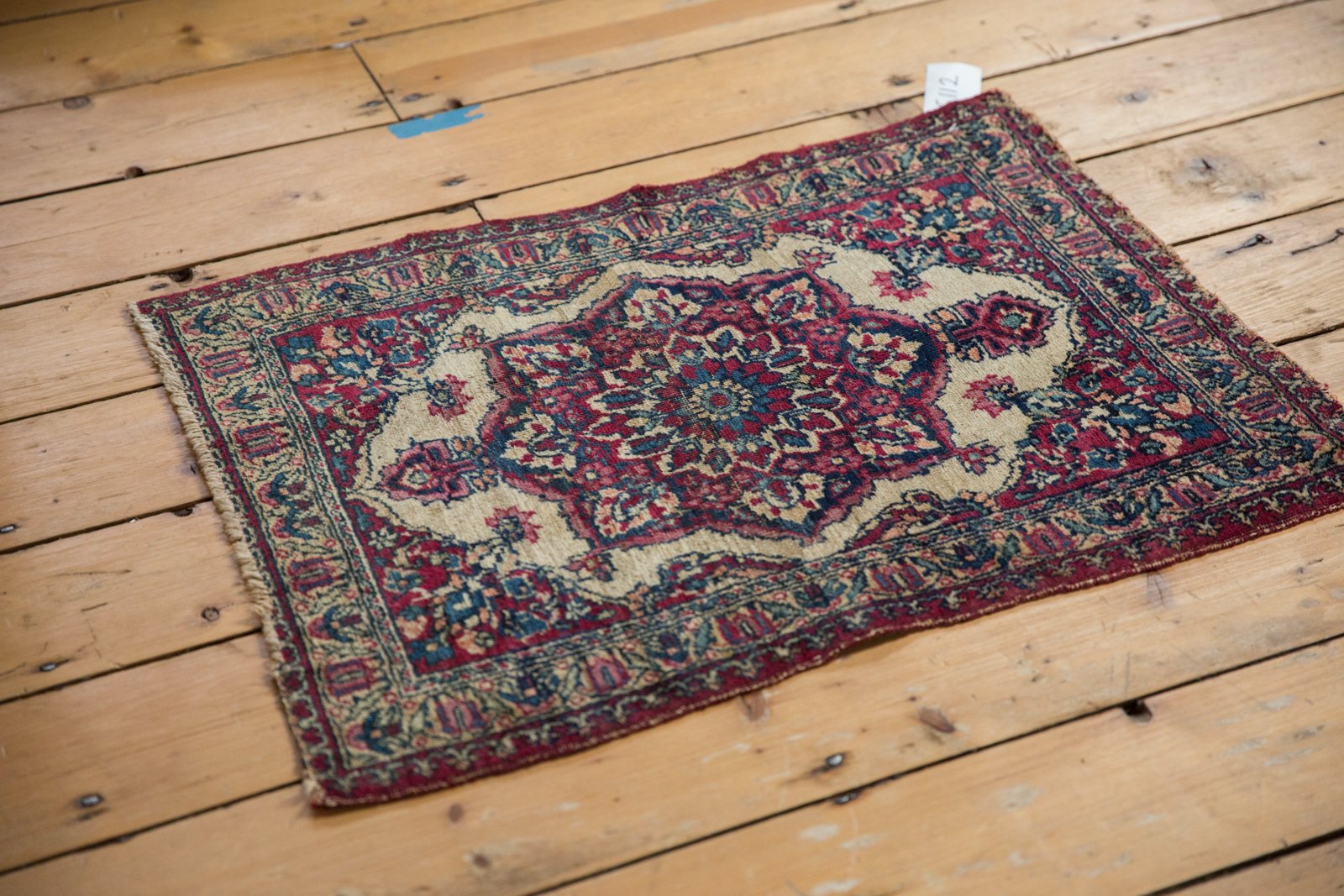 2x2.5 Antique Kermanshah Square Rug Mat // ONH Item 5112 Image 4