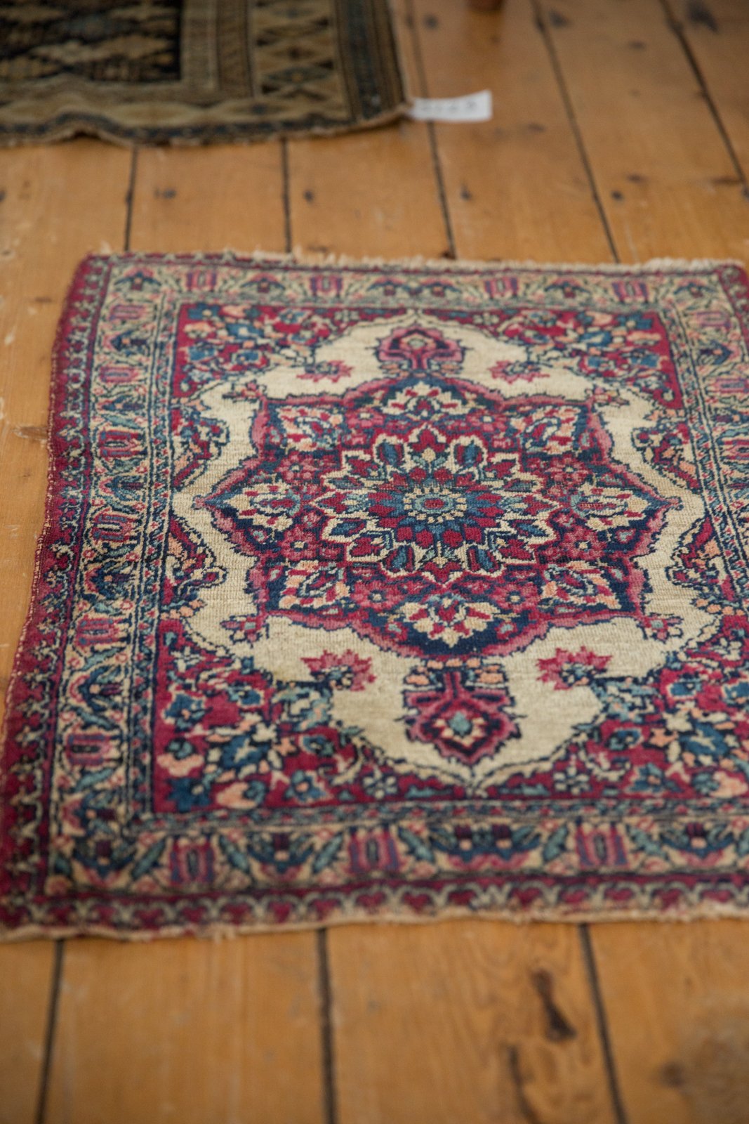 2x2.5 Antique Kermanshah Square Rug Mat // ONH Item 5112 Image 9