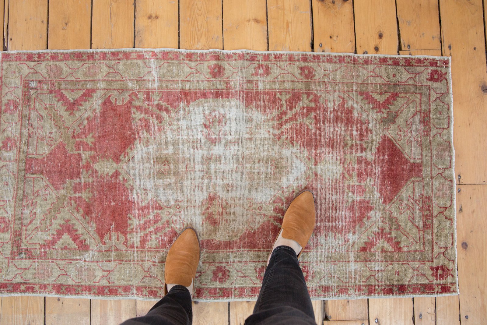 2.5x4.5 Vintage Distressed Oushak Rug // ONH Item 5174 Image 1