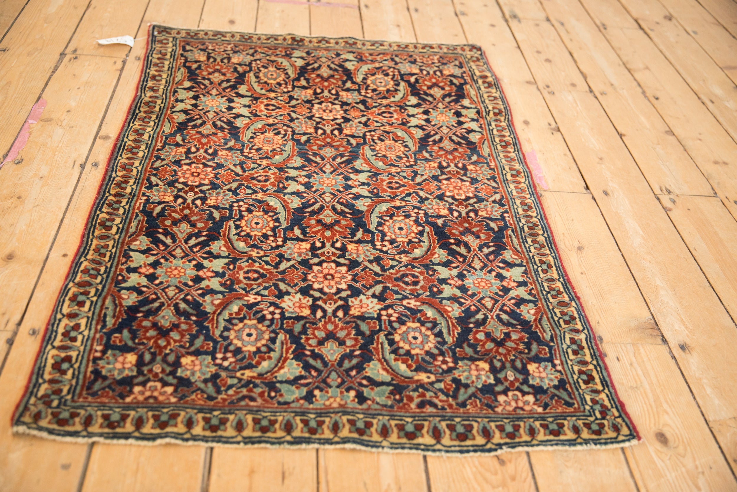 Vintage Tabriz Sennehbaft Rug // ONH Item: 5219, Image 4