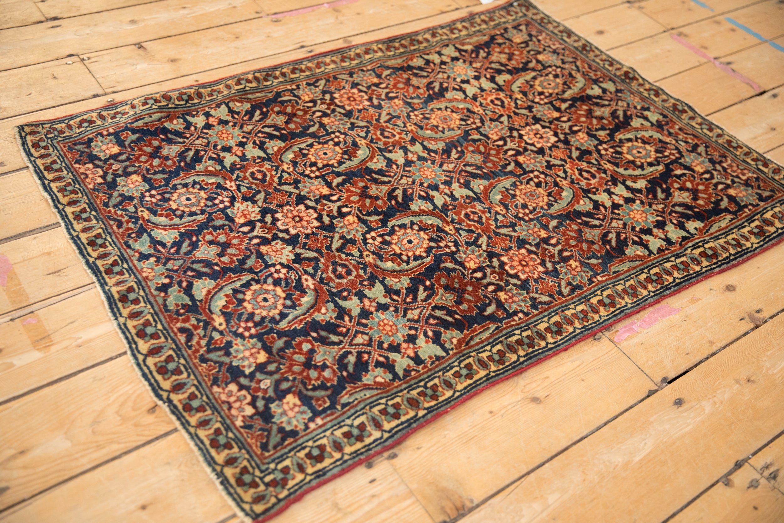 Vintage Tabriz Sennehbaft Rug // ONH Item: 5219, Image 6