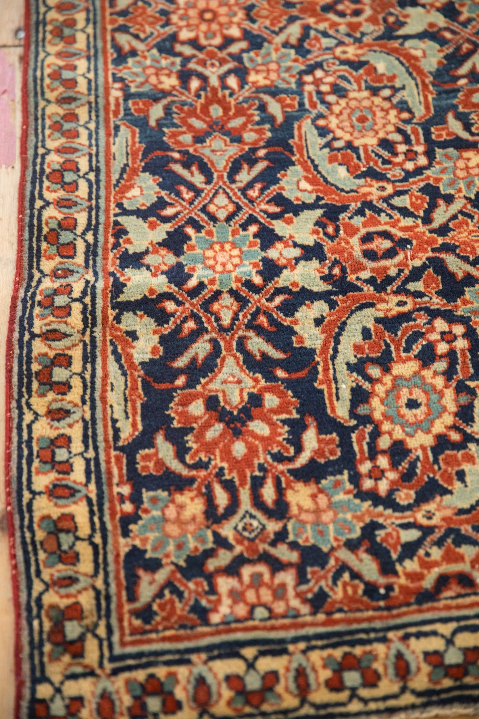 Vintage Tabriz Sennehbaft Rug // ONH Item: 5219, Image 10