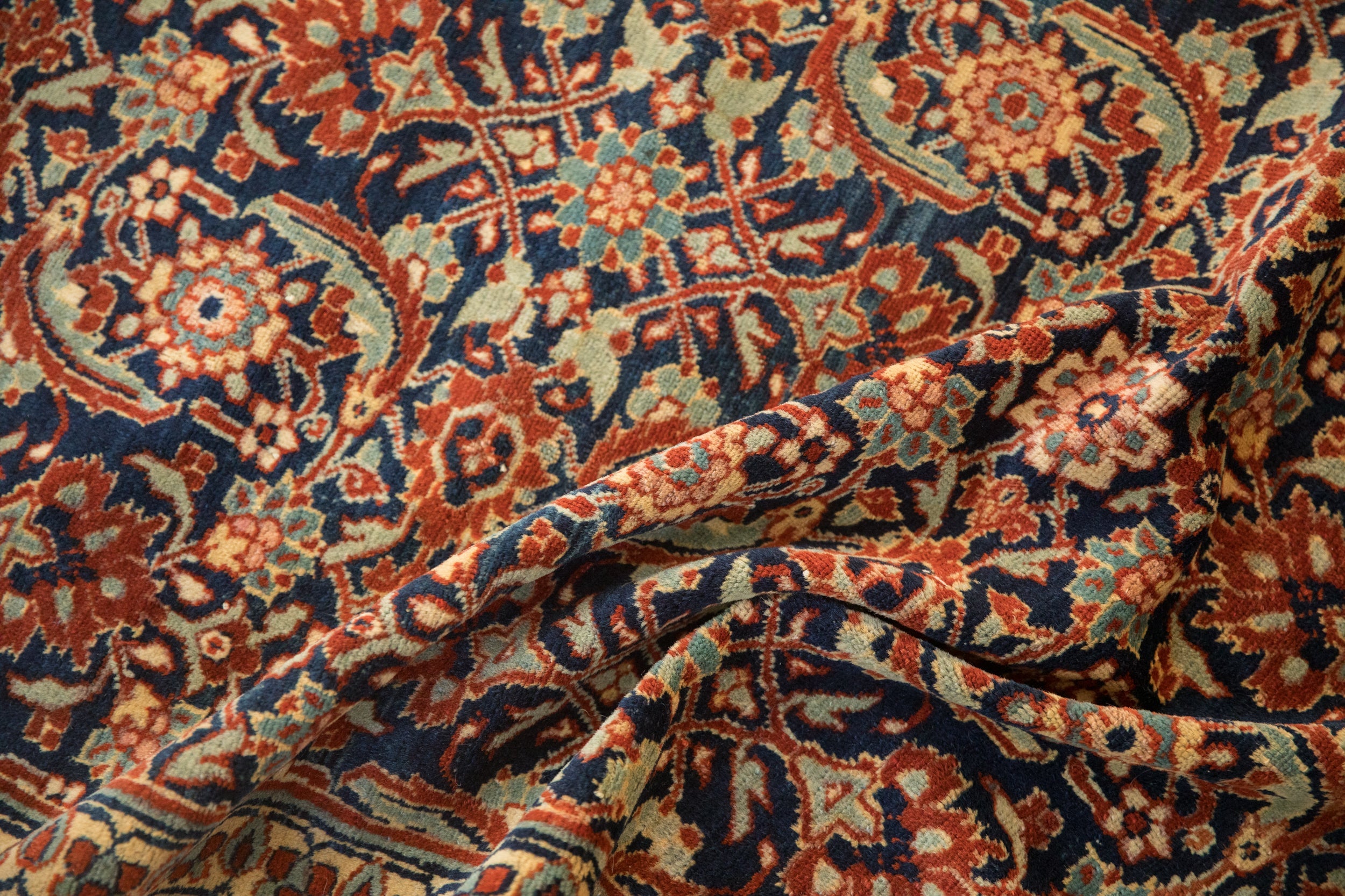 Vintage Tabriz Sennehbaft Rug // ONH Item: 5219, Image 11