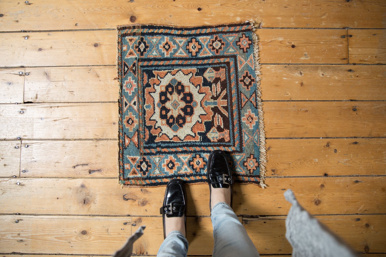 1.5x2 Antique Bagface Kurdish Square Rug Mat // ONH Item 6223 Image 1