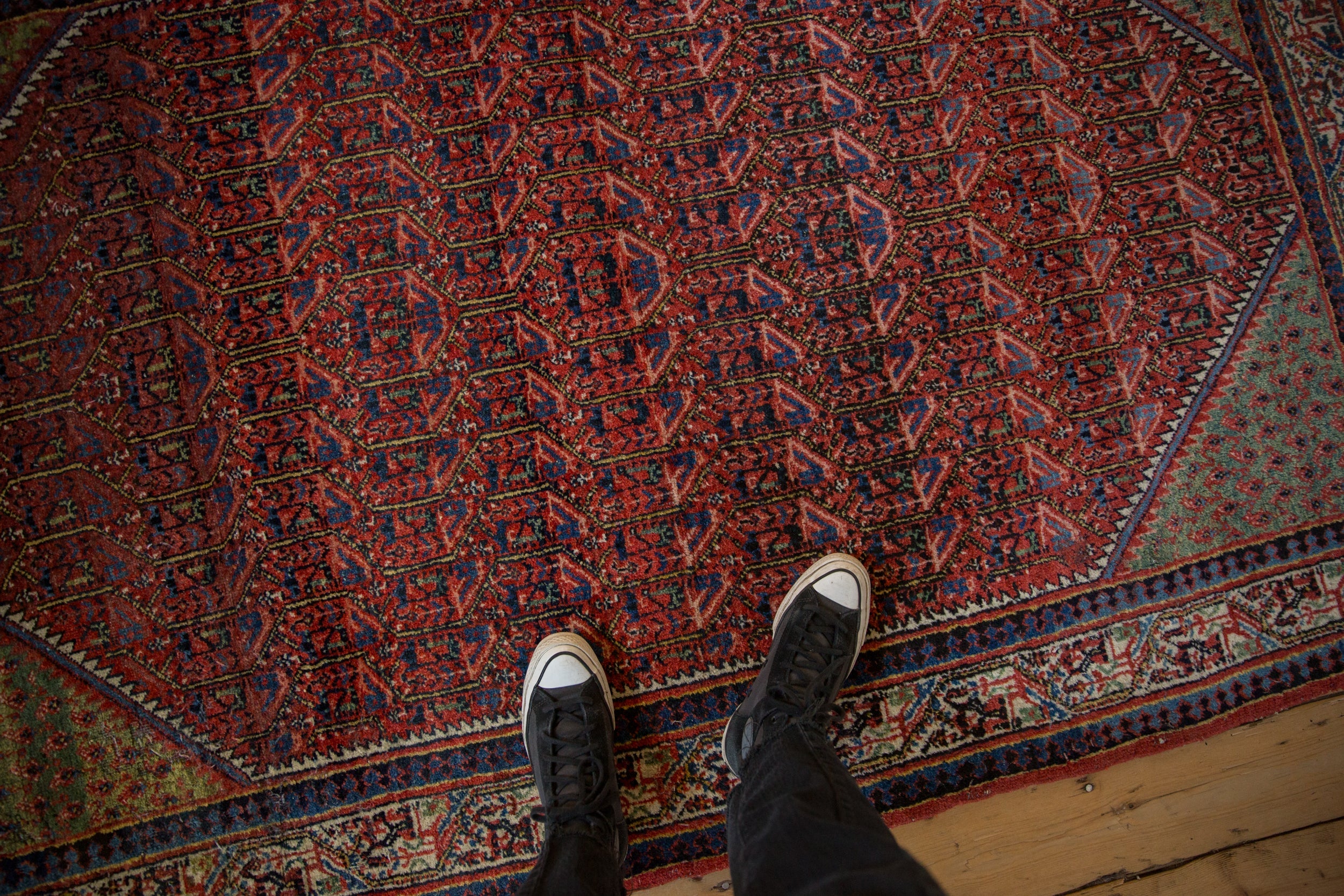 Vintage Arak Sarouk Rug // ONH Item: 6739, Image 1