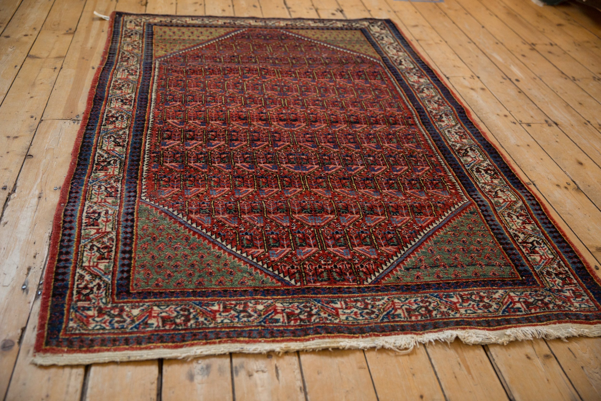 Vintage Arak Sarouk Rug // ONH Item: 6739, Image 3