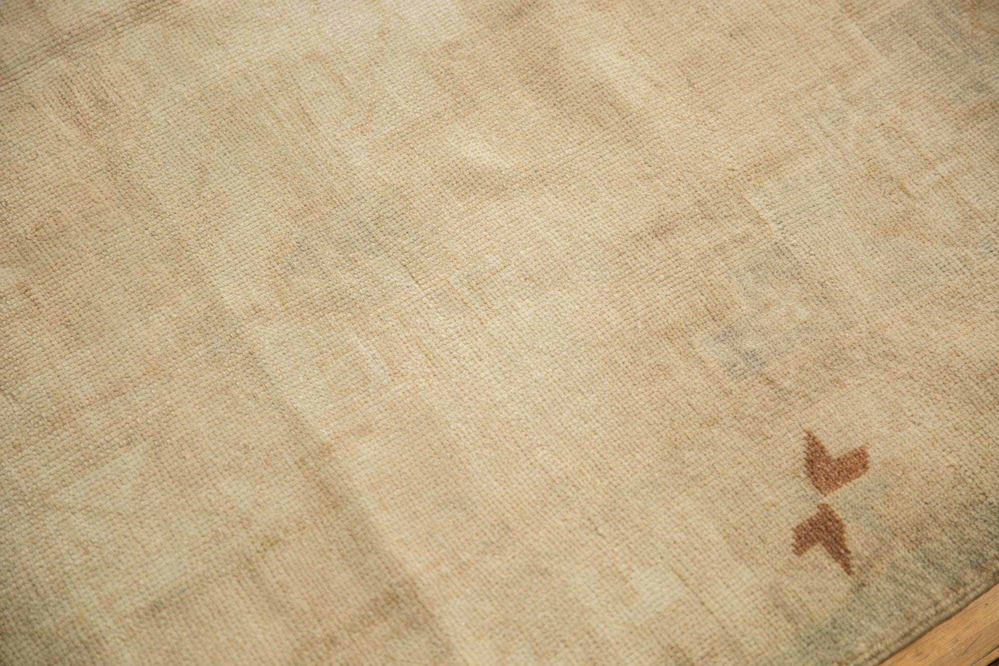 5x9.5 Vintage Distressed Oushak Carpet // ONH Item 7100 Image 12