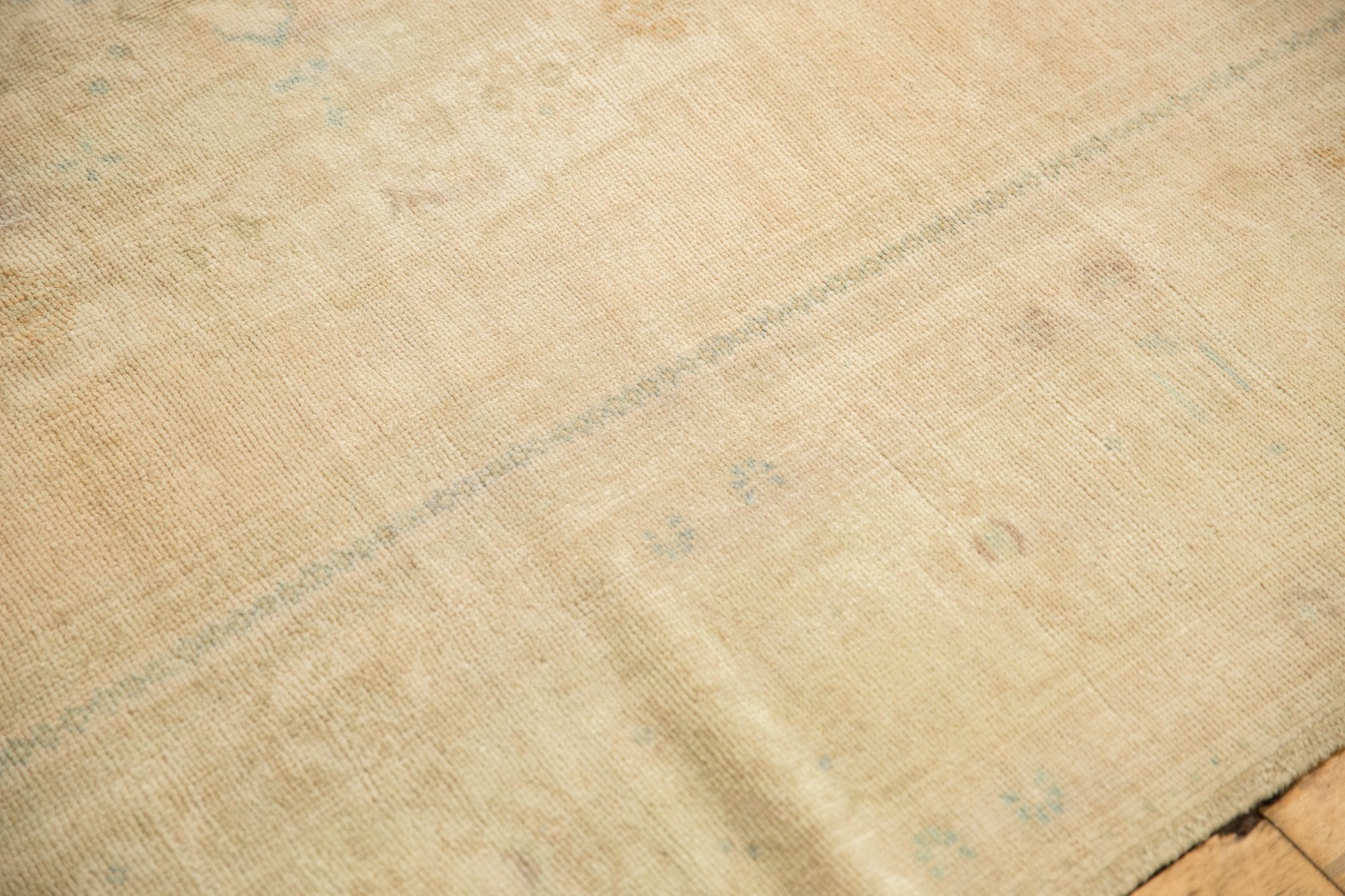 6x10 Vintage Distressed Oushak Carpet // ONH Item 7101 Image 12