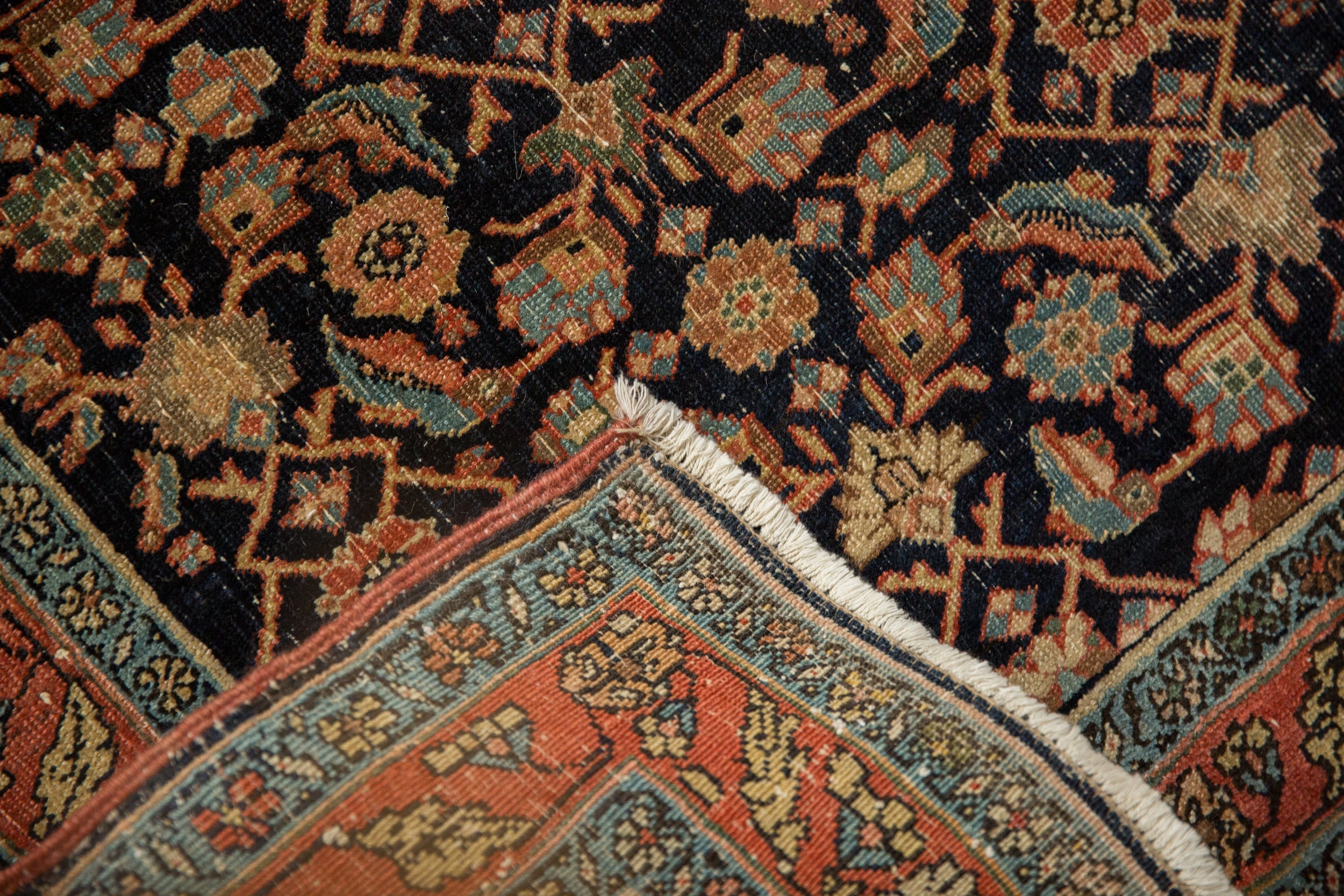 2.5x4 Antique Fine Serapi Rug // ONH Item: 7118, Image 9