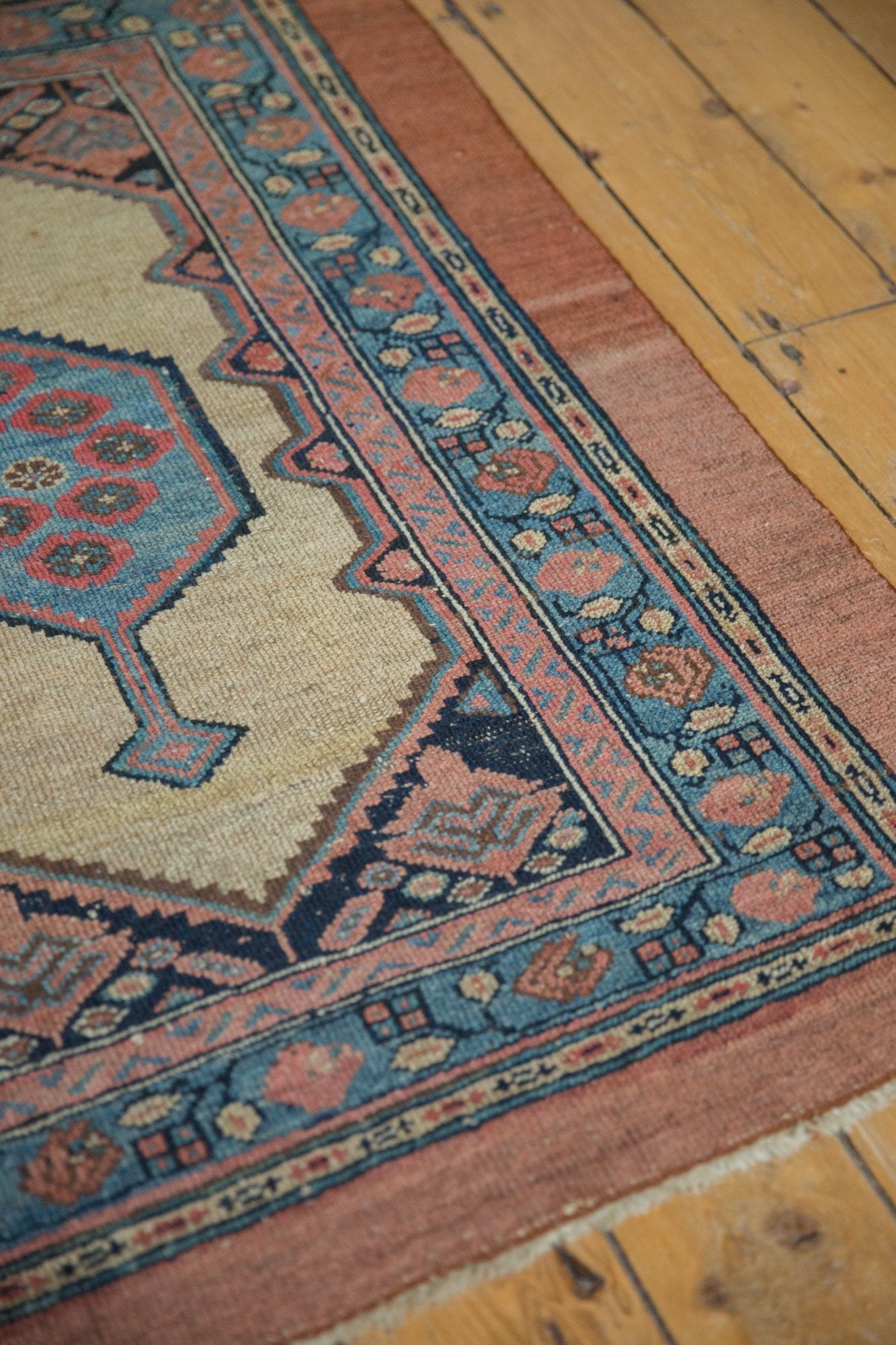 3x4 Antique Camel Hair Serab Square Rug // ONH Item 7381 Image 5