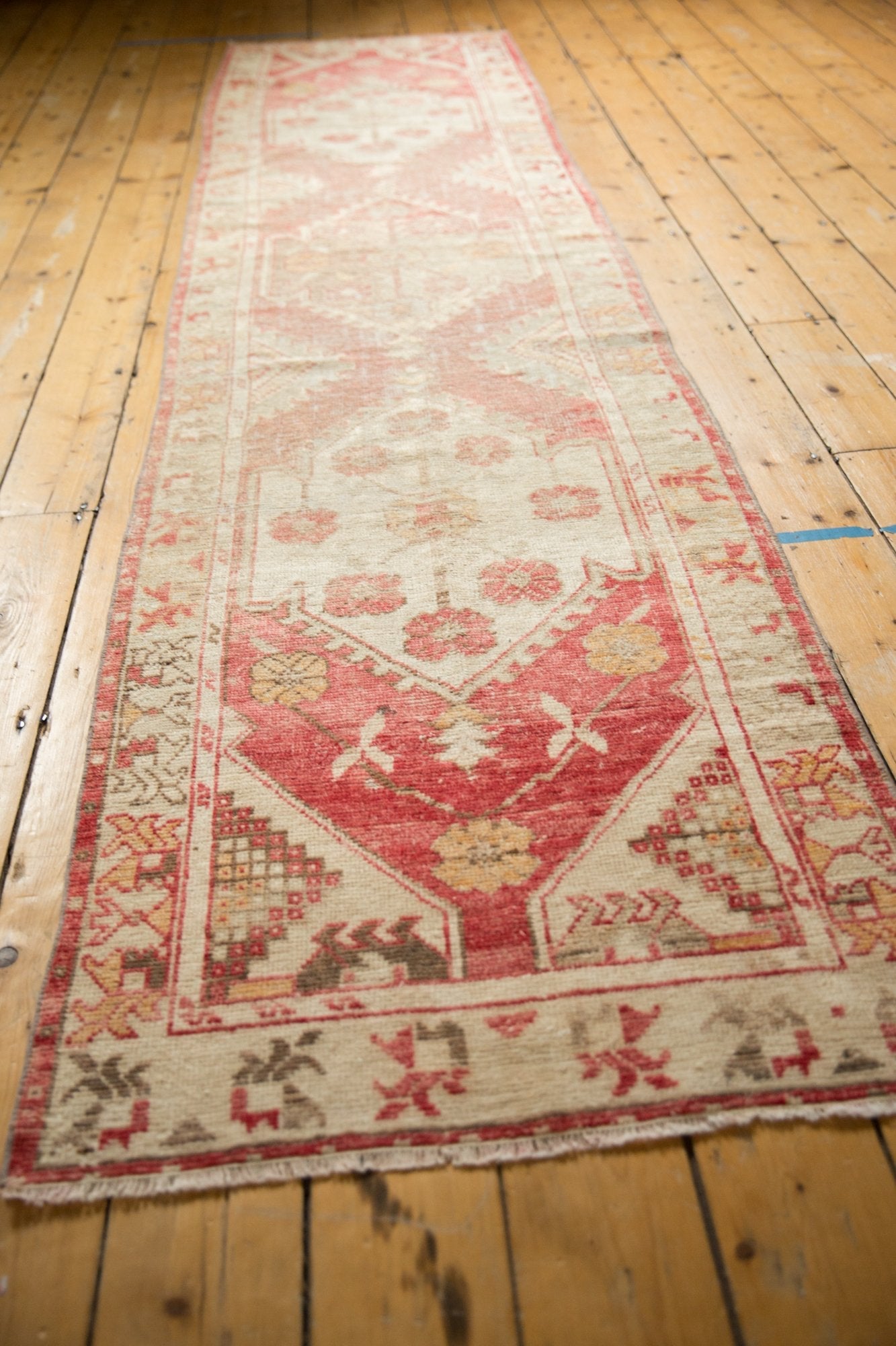 2.5x11 Vintage Distressed Oushak Rug Runner // ONH Item 7618 Image 6