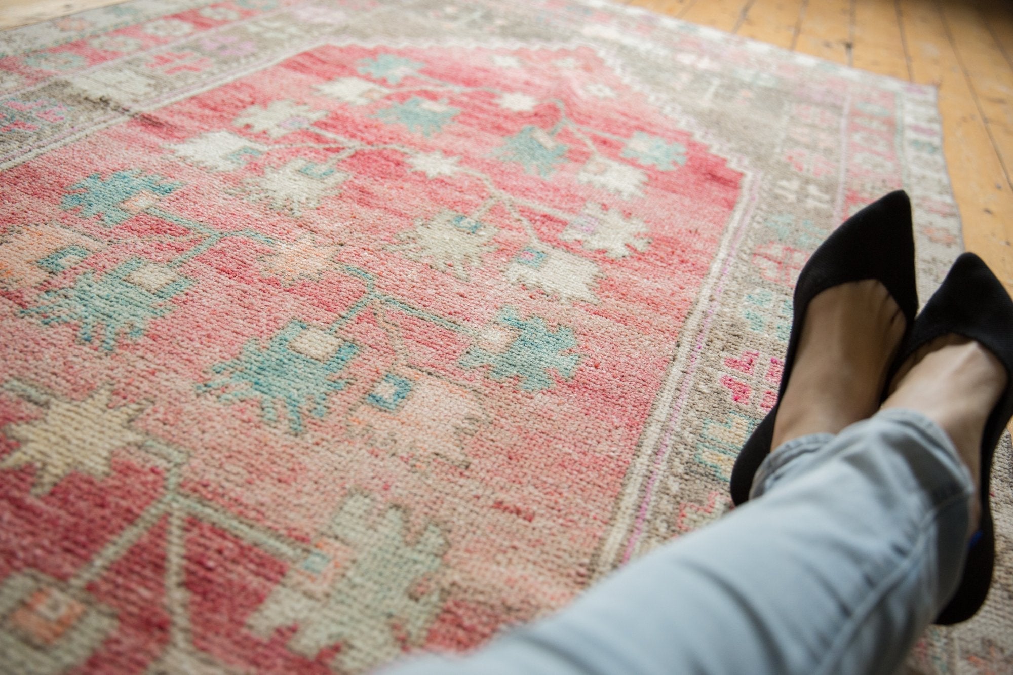 4.5x9.5 Vintage Distressed Oushak Rug Runner // ONH Item 7627 Image 2