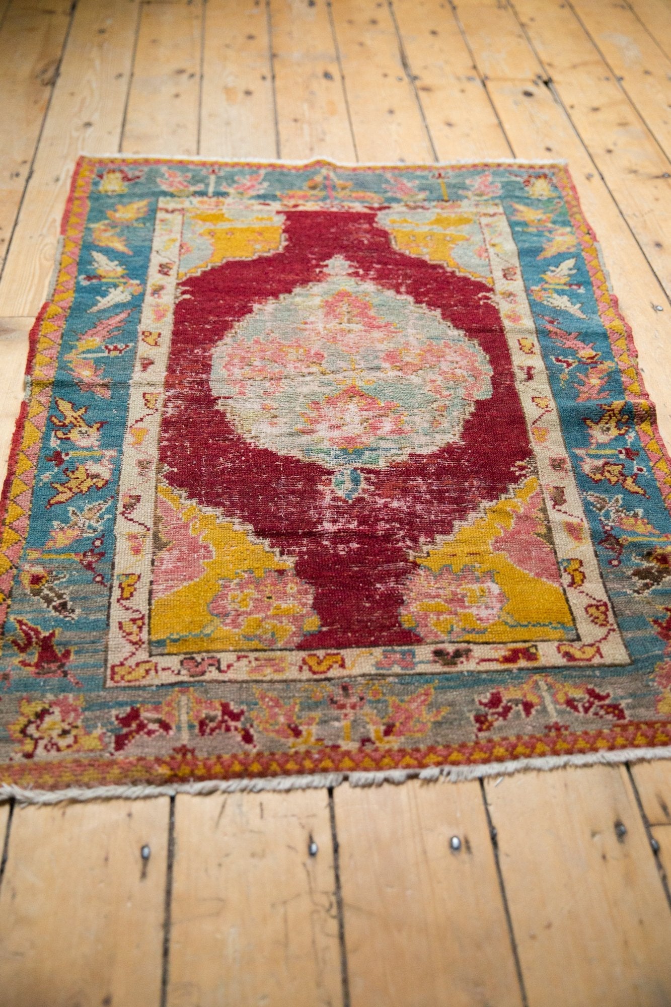 2.5x4 Antique Anatolian Rug // ONH Item 7665 Image 6
