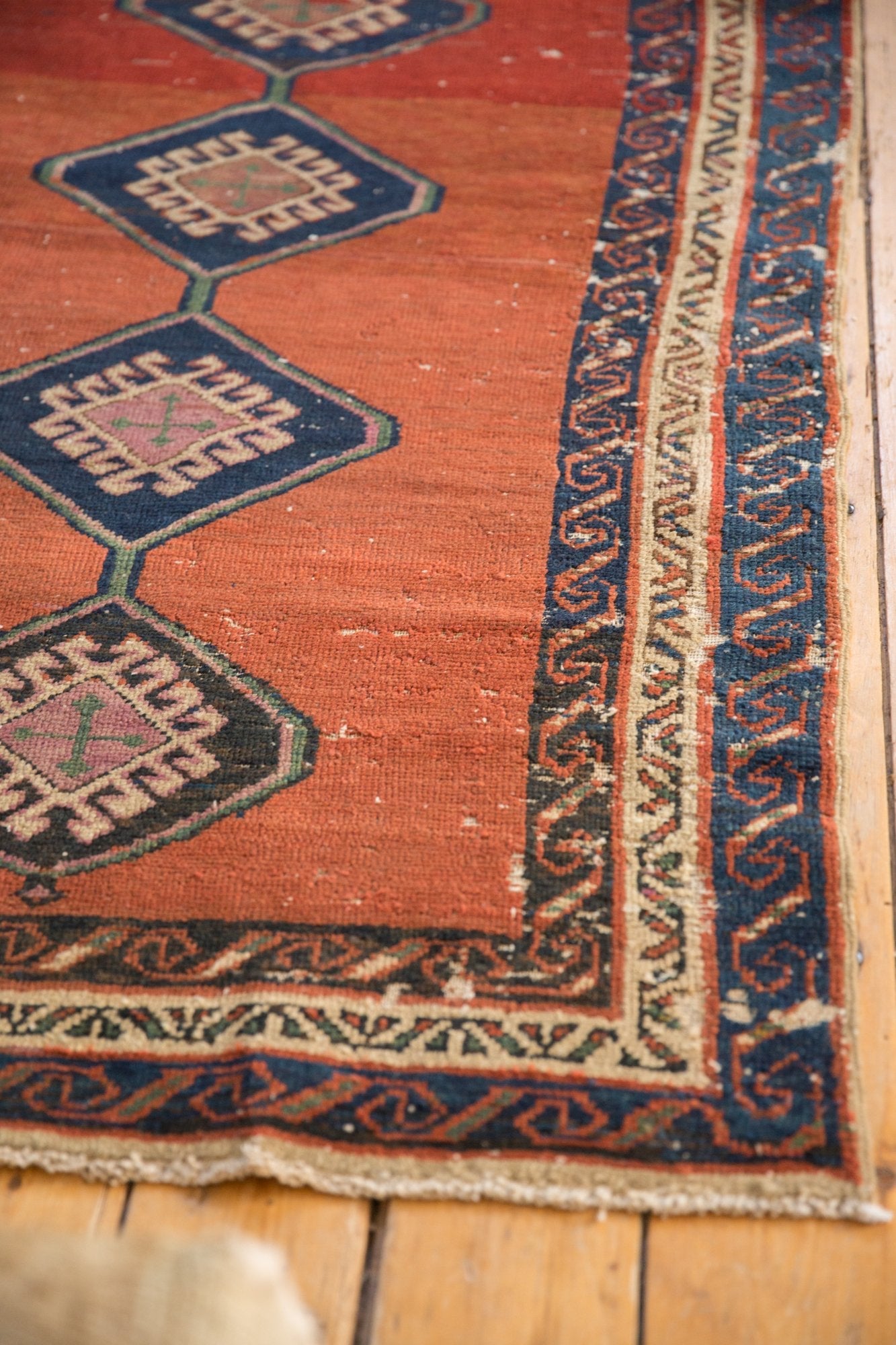 3.5x6.5 Antique Bakshaish Rug // ONH Item 7768 Image 3