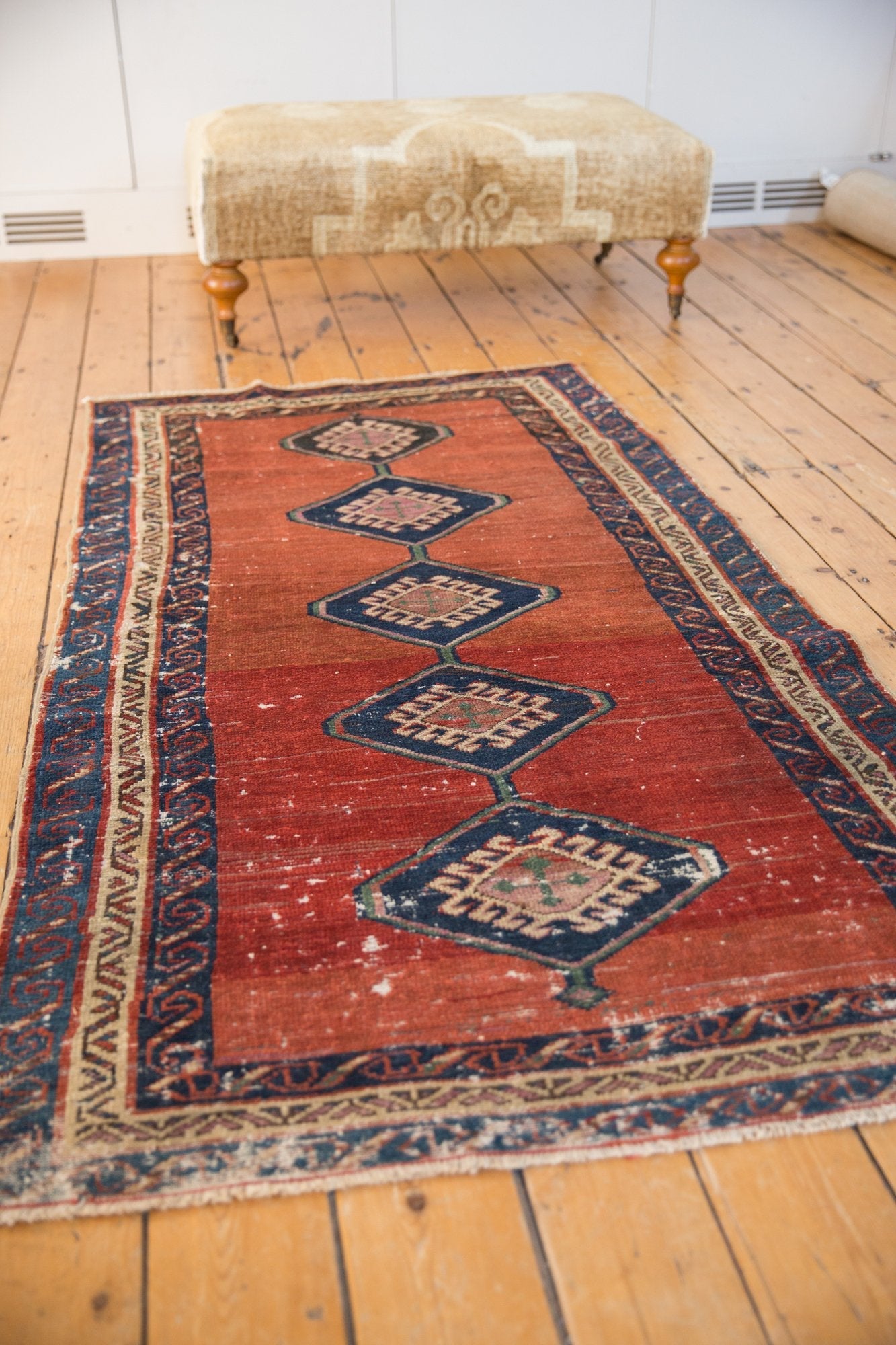 3.5x6.5 Antique Bakshaish Rug // ONH Item 7768 Image 4