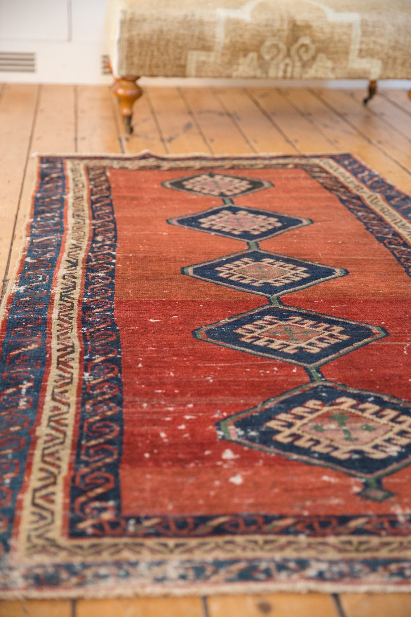 3.5x6.5 Antique Bakshaish Rug // ONH Item 7768 Image 5