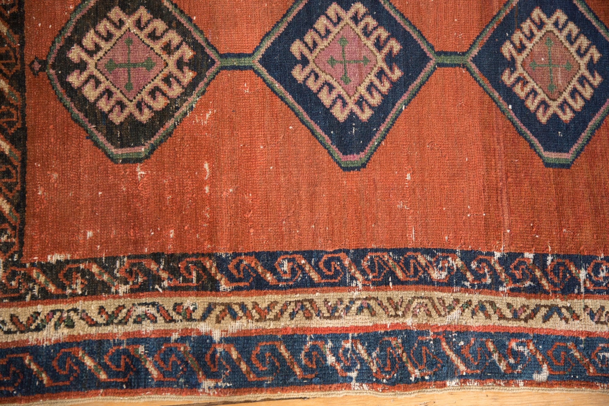 3.5x6.5 Antique Bakshaish Rug // ONH Item 7768 Image 8
