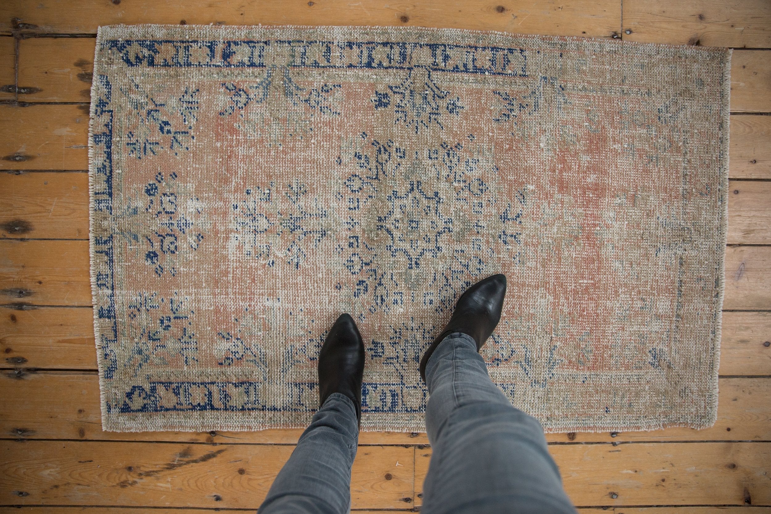 2.5x4.5 Vintage Distressed Oushak Rug // ONH Item 8216 Image 1