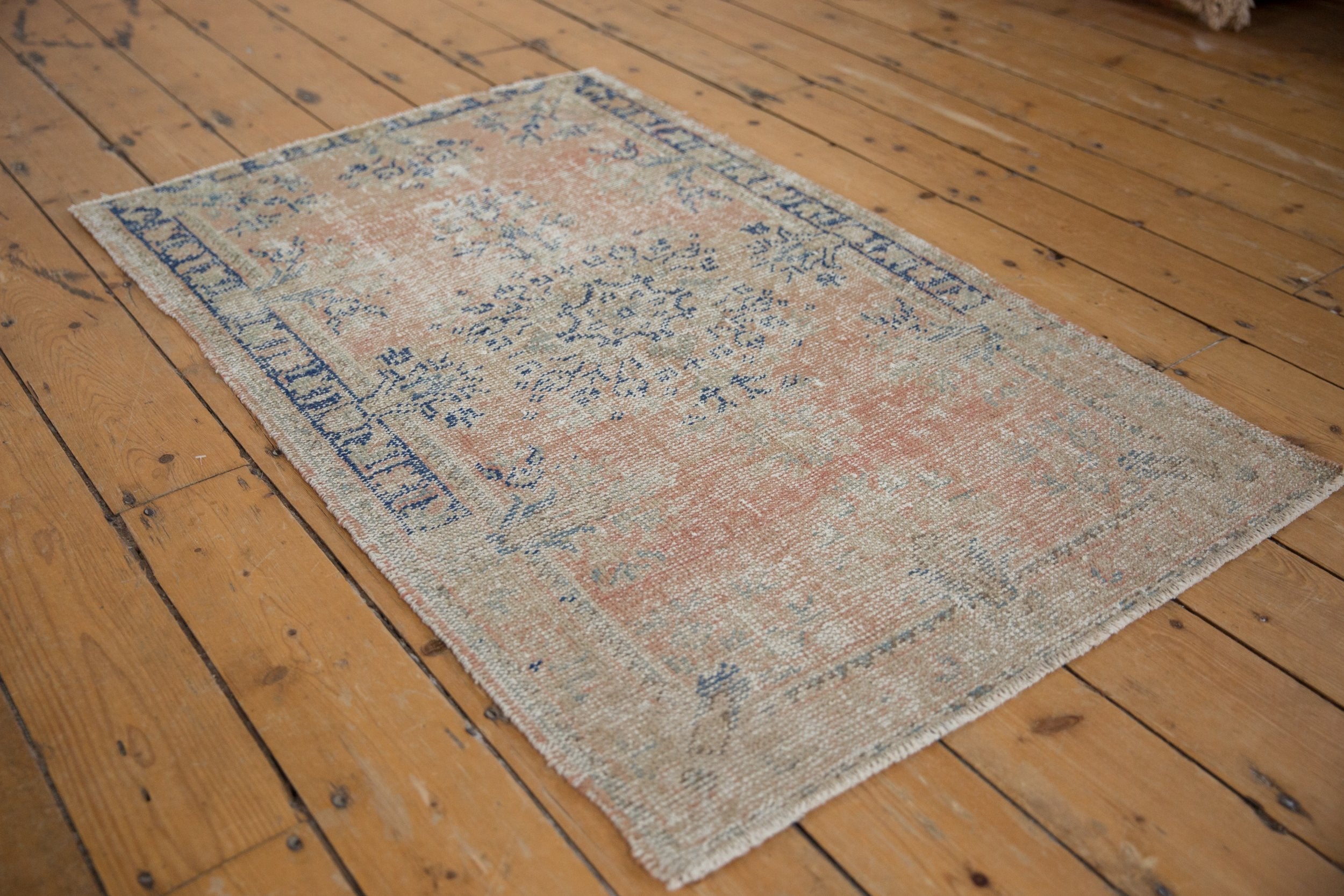2.5x4.5 Vintage Distressed Oushak Rug // ONH Item 8216 Image 3