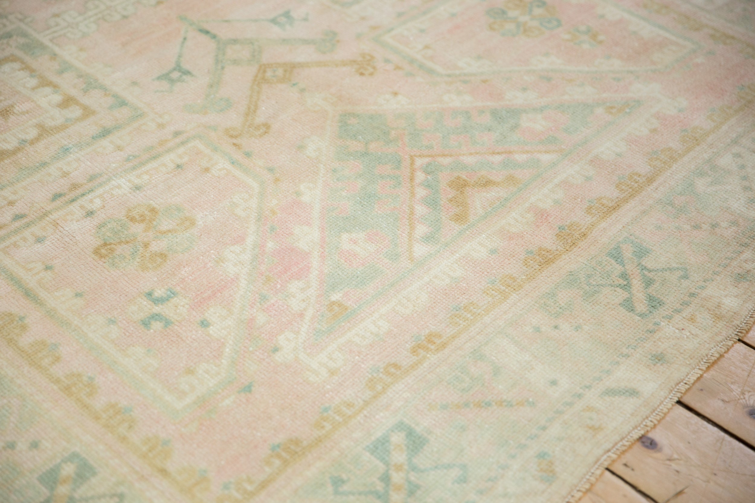 Vintage Distressed Oushak Carpet // ONH Item: 8229, Image 4