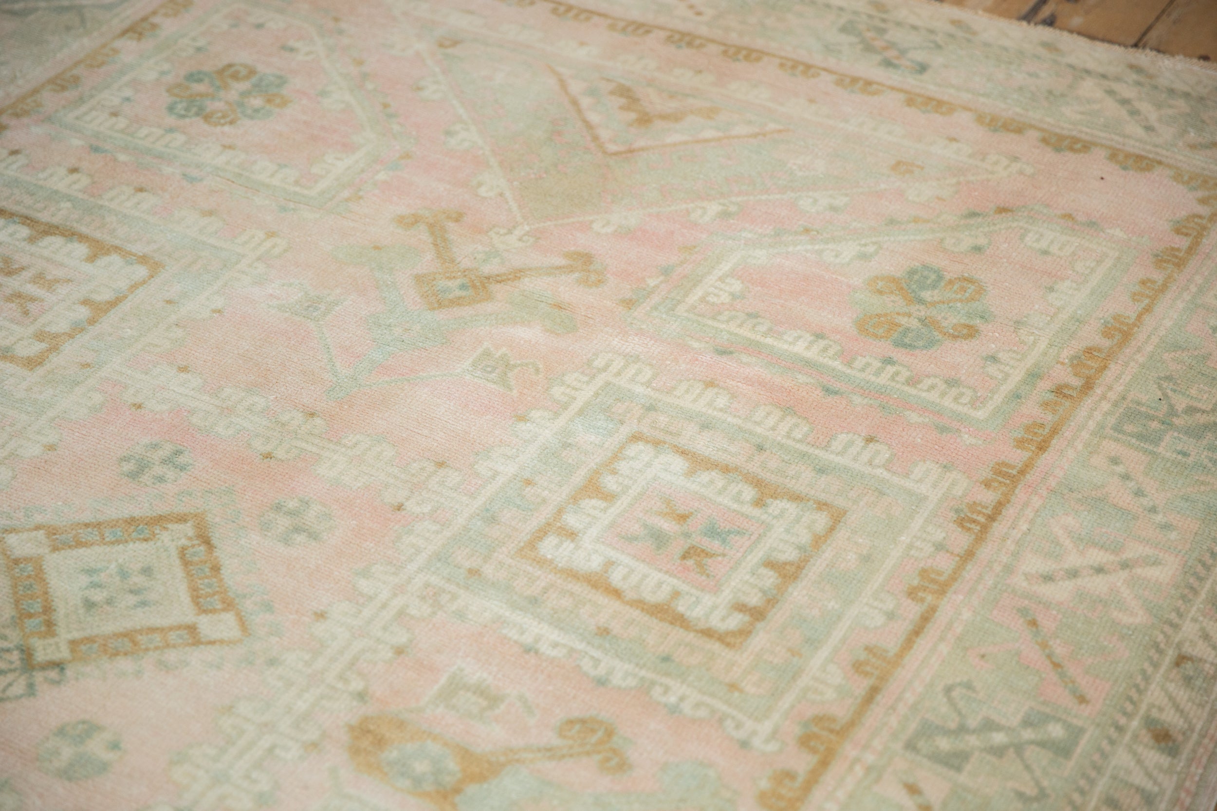 Vintage Distressed Oushak Carpet // ONH Item: 8229, Image 6