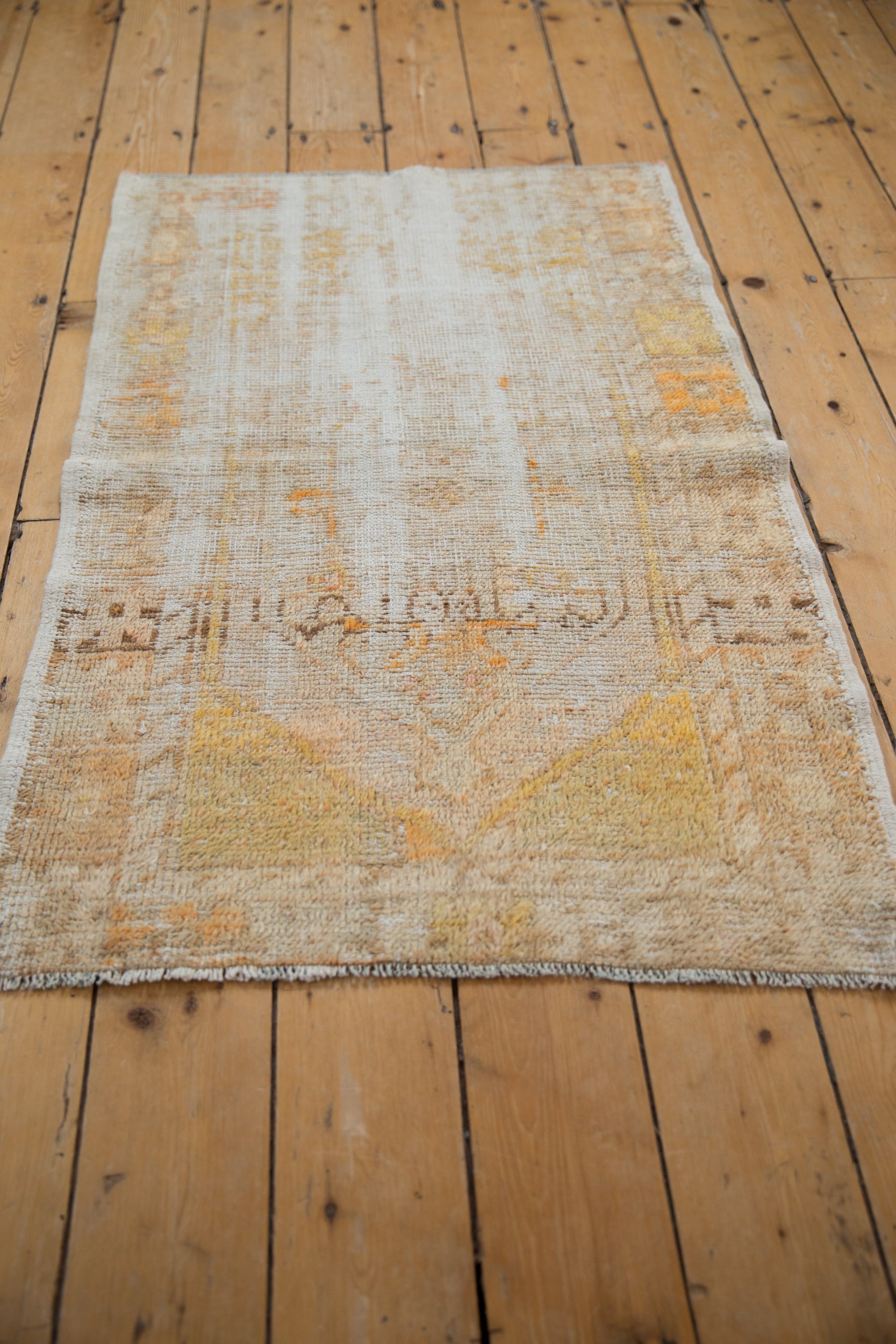 2.5x4 Vintage Distressed Oushak Rug // ONH Item 8257 Image 6