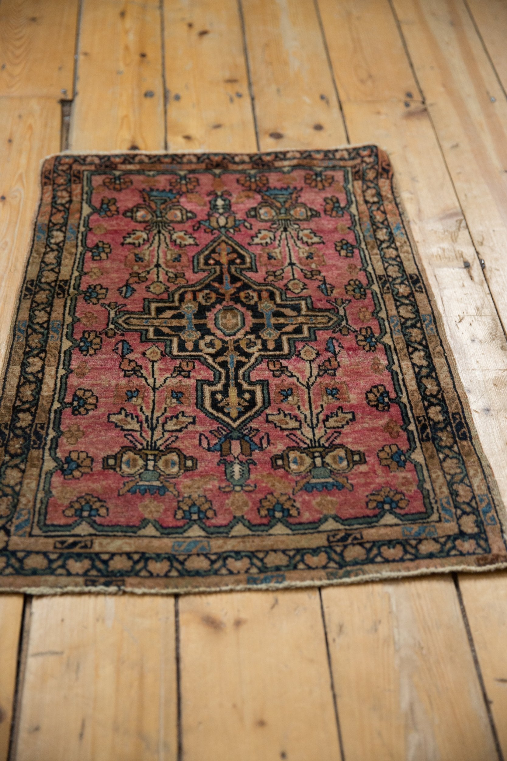 2x2.5 Vintage Farahan Sarouk Square Rug Mat // ONH Item 8486 Image 4