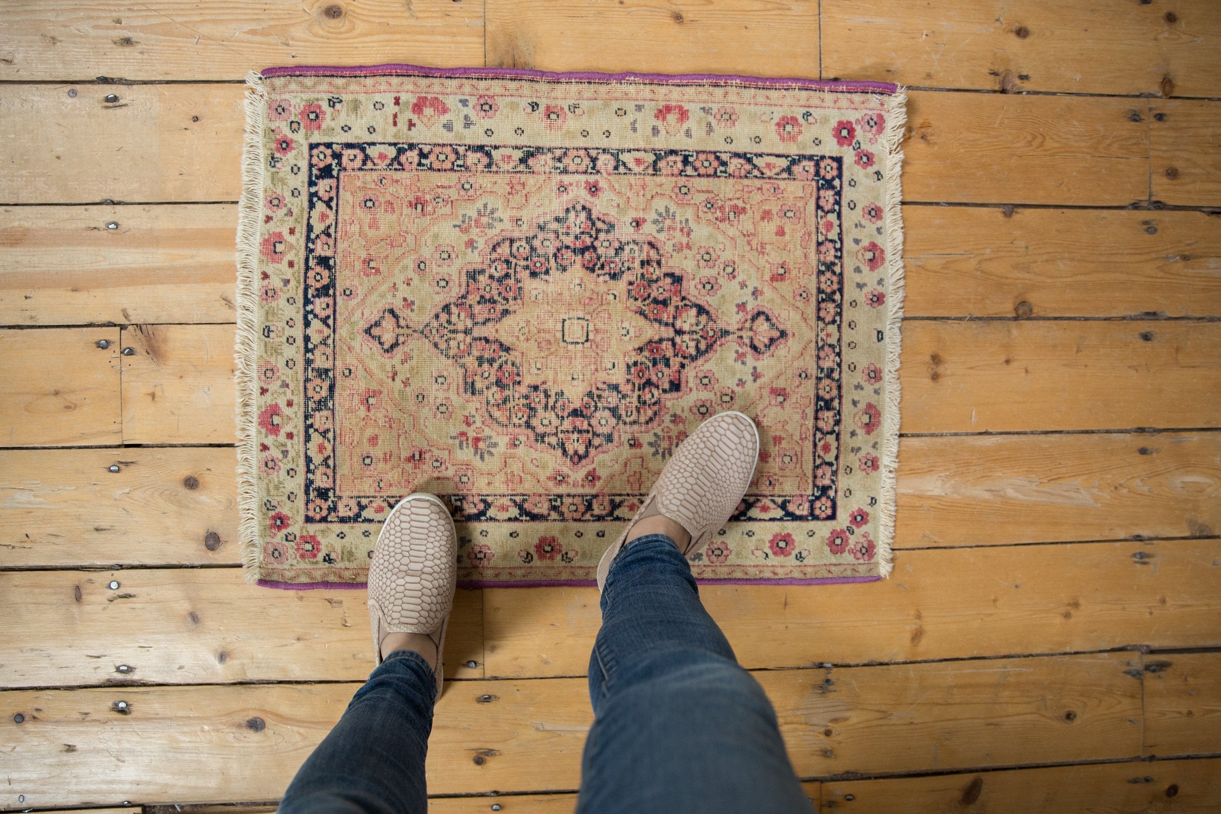 2x2.5 Antique Kerman Square Rug Mat // ONH Item 8490 Image 1