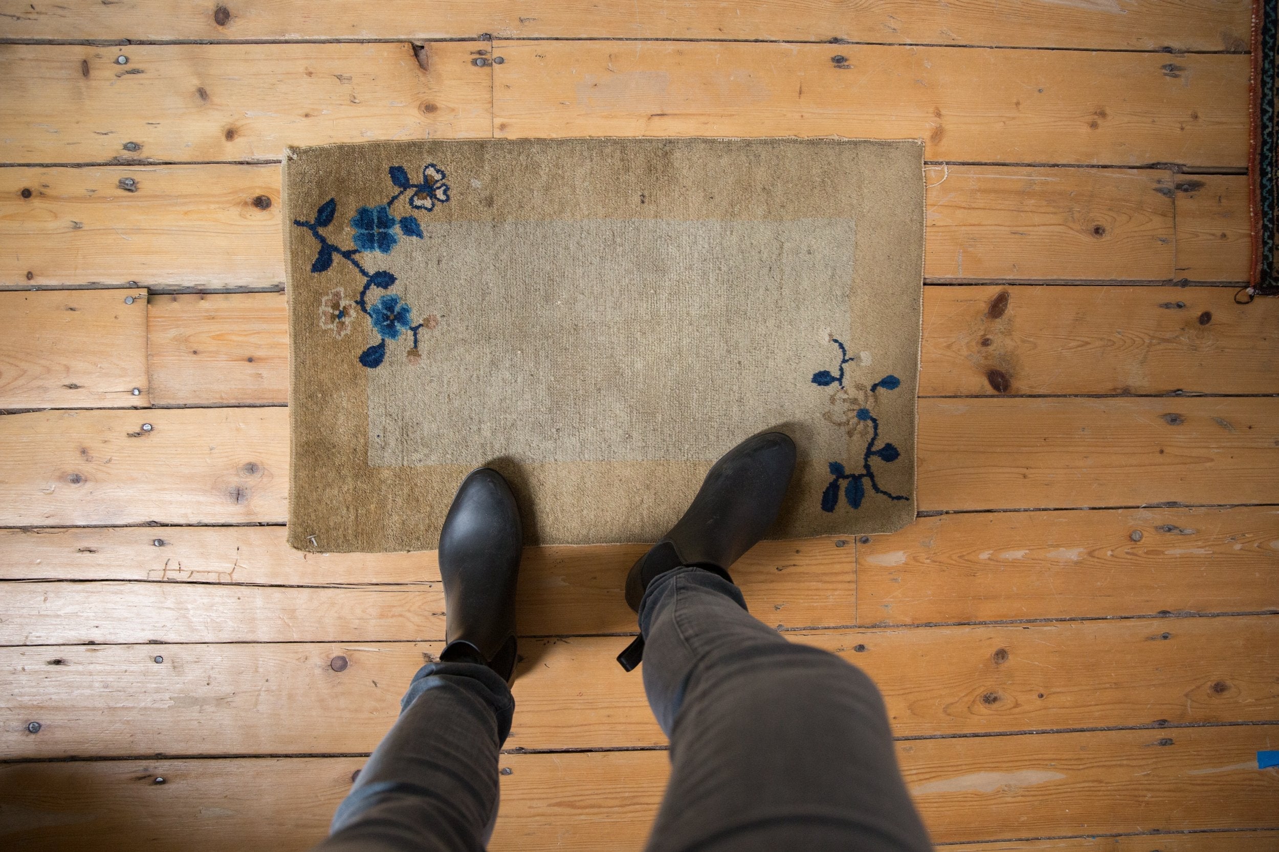 1.5x2.5 Antique Peking Rug Mat // ONH Item 8496 Image 1