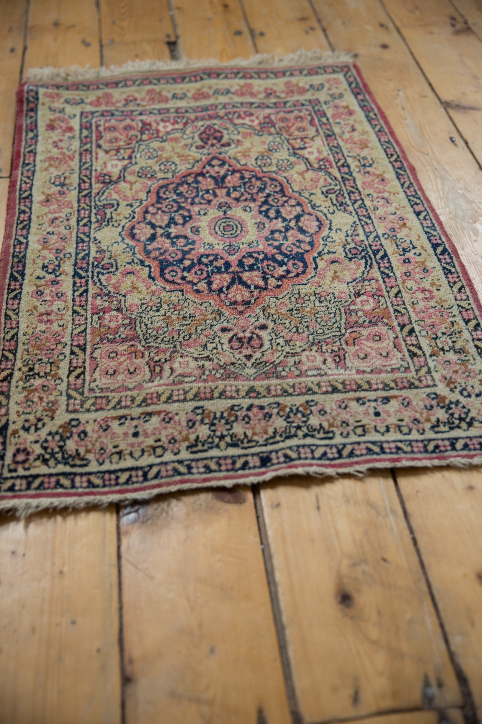 2x3 Antique Kerman Rug Mat // ONH Item 8506 Image 2