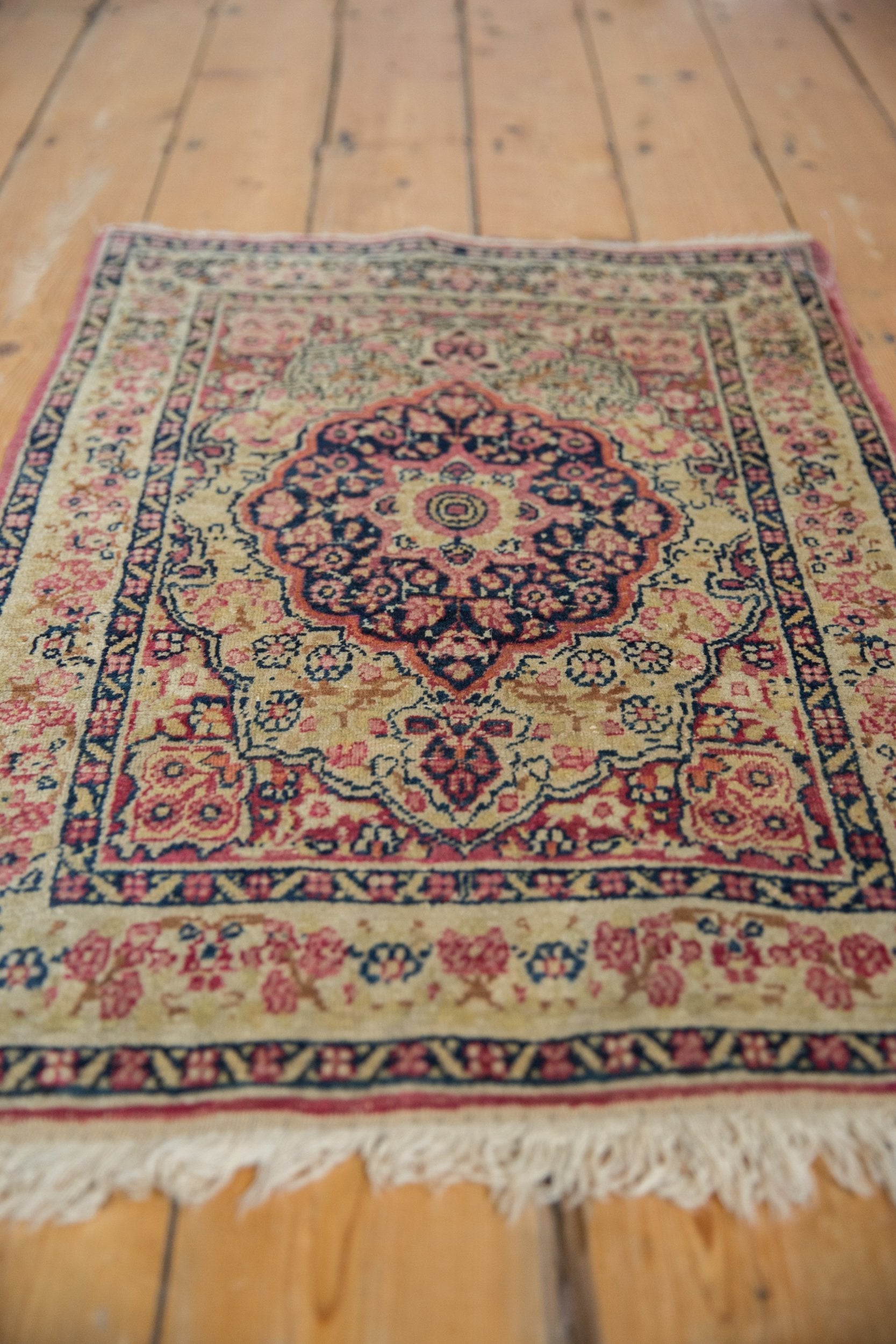 2x3 Antique Kerman Rug Mat // ONH Item 8506 Image 4