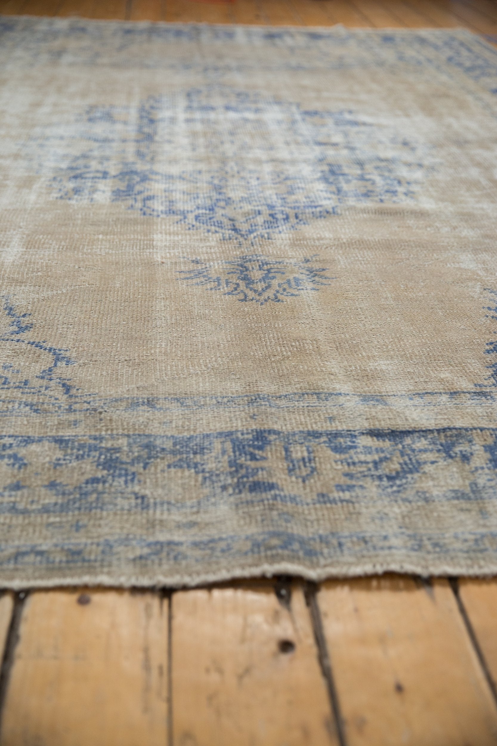 7.5x10 Vintage Distressed Oushak Carpet // ONH Item 8542 Image 6