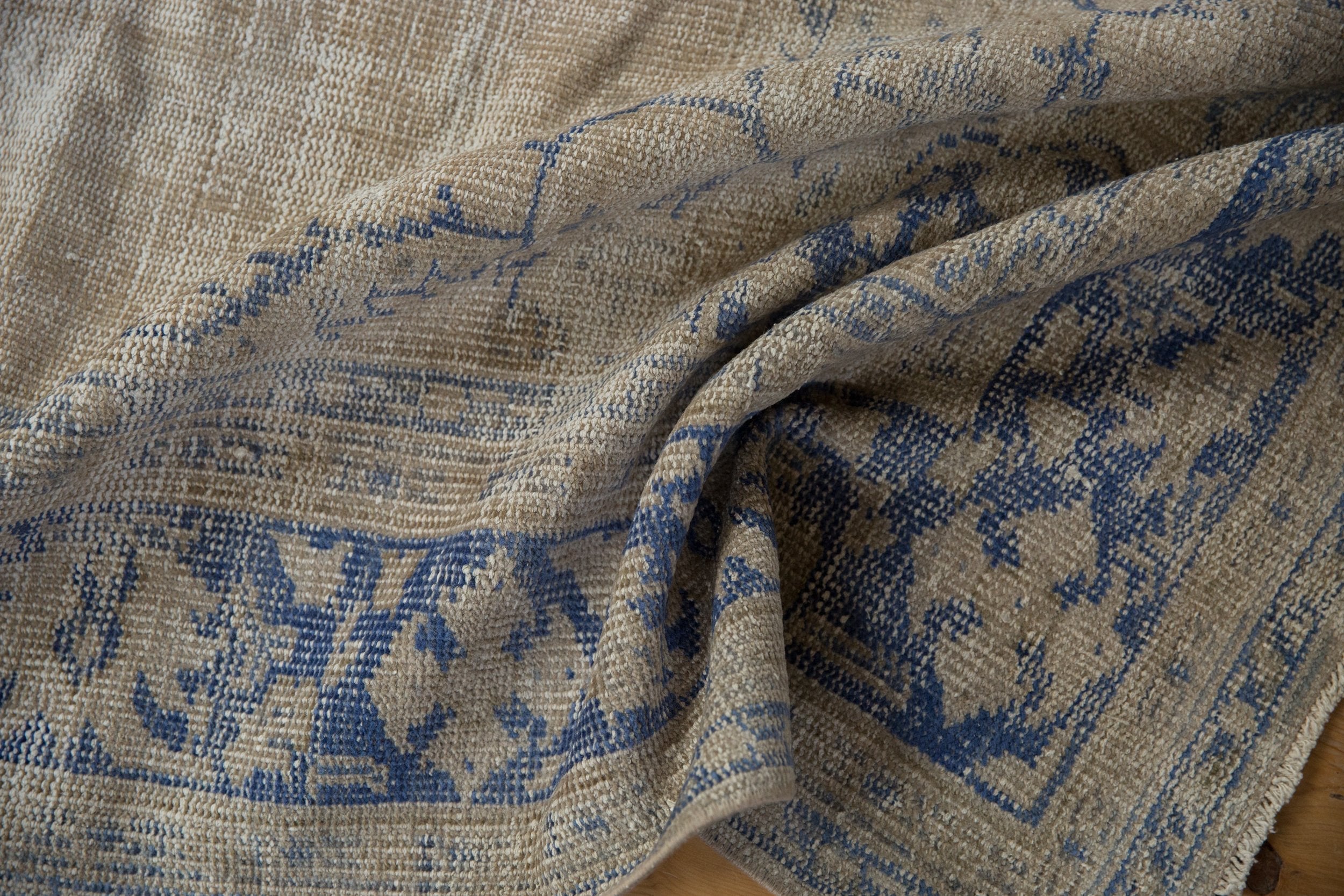 7.5x10 Vintage Distressed Oushak Carpet // ONH Item 8542 Image 8