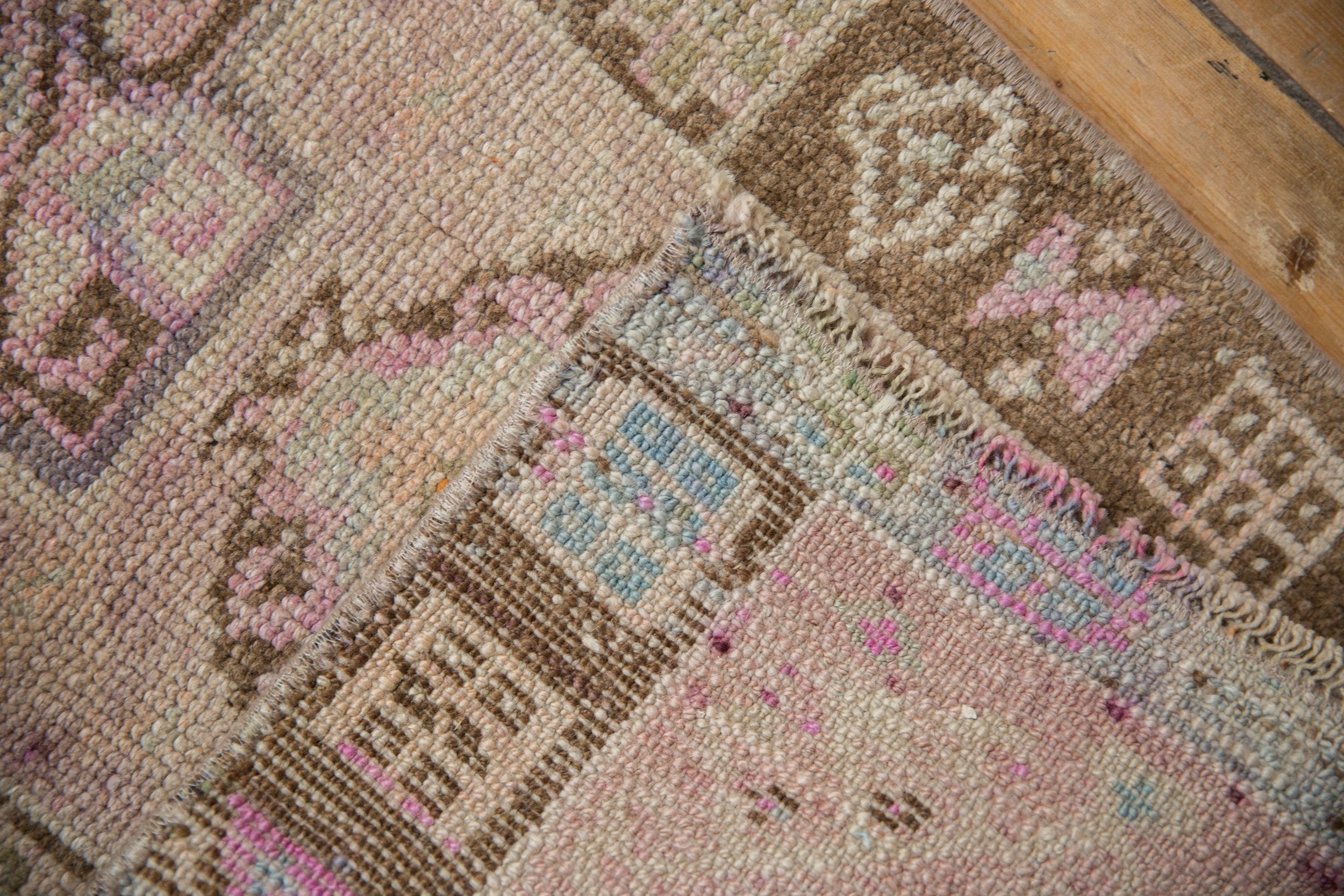 1.5x2 Vintage Distressed Kars Square Rug Mat // ONH Item 8750 Image 6