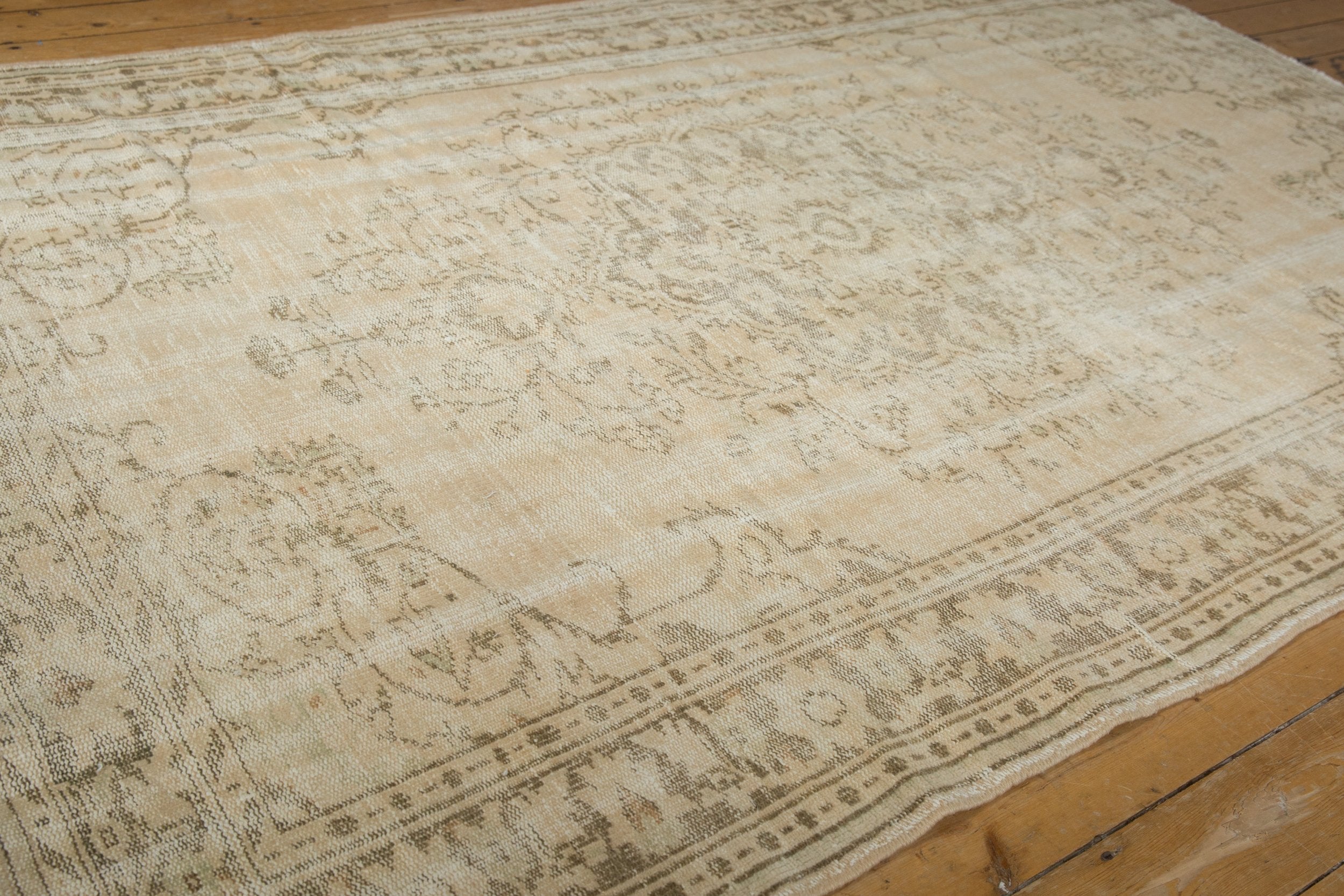 6.5x9.5 Vintage Distressed Oushak Carpet // ONH Item 9020 Image 5