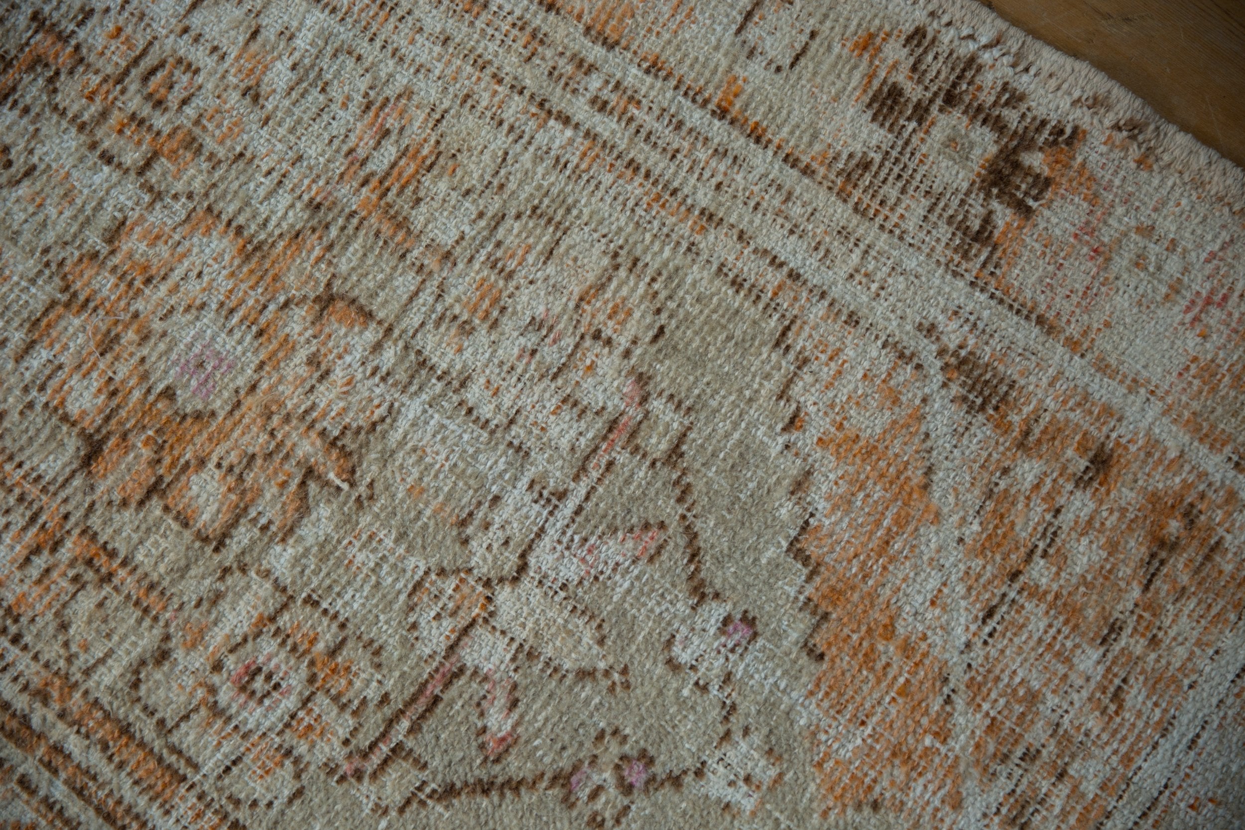 2.5x4 Vintage Distressed Oushak Rug // ONH Item 9351 Image 4