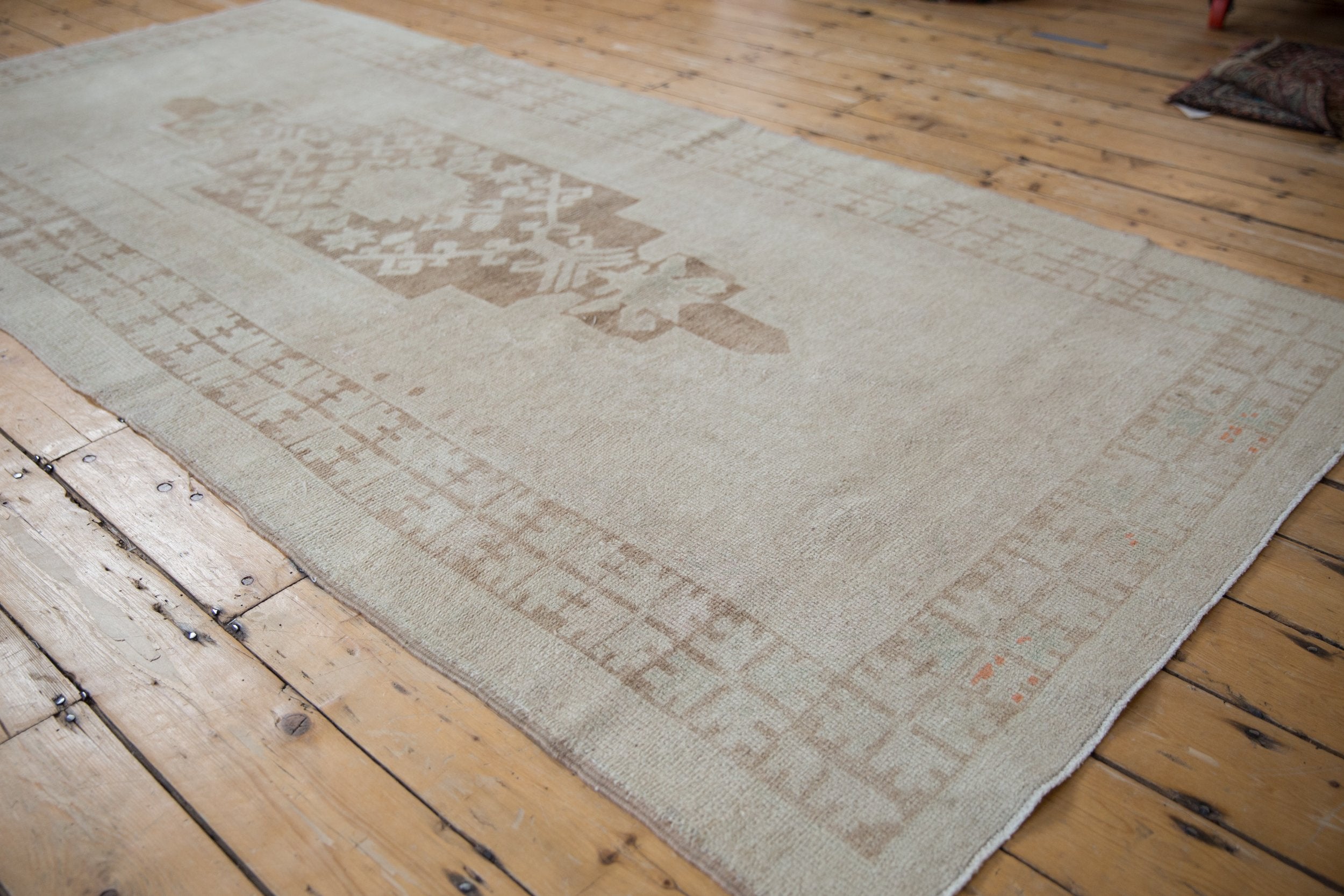 4.5x9.5 Vintage Distressed Oushak Rug Runner // ONH Item 9383 Image 2