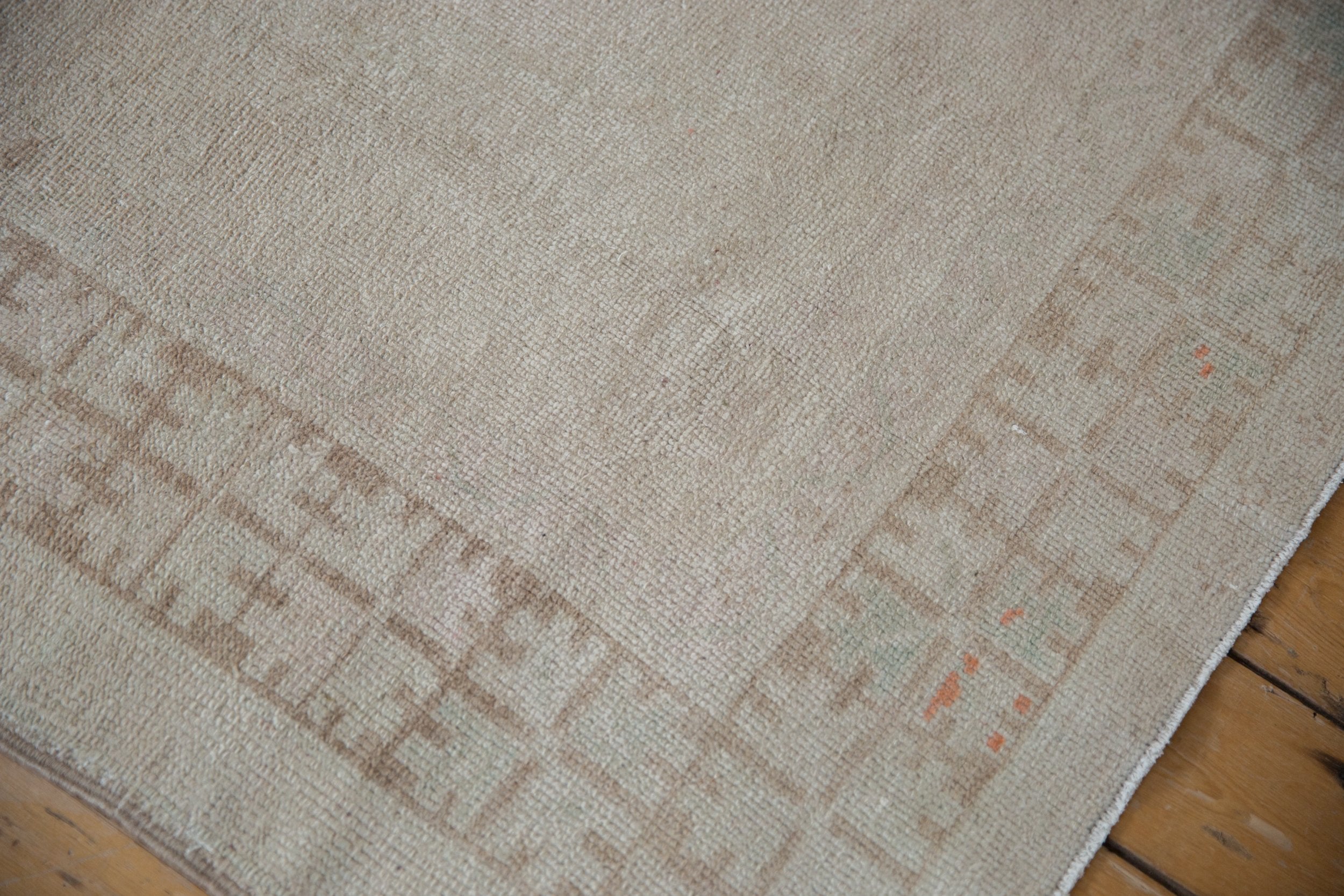 4.5x9.5 Vintage Distressed Oushak Rug Runner // ONH Item 9383 Image 3