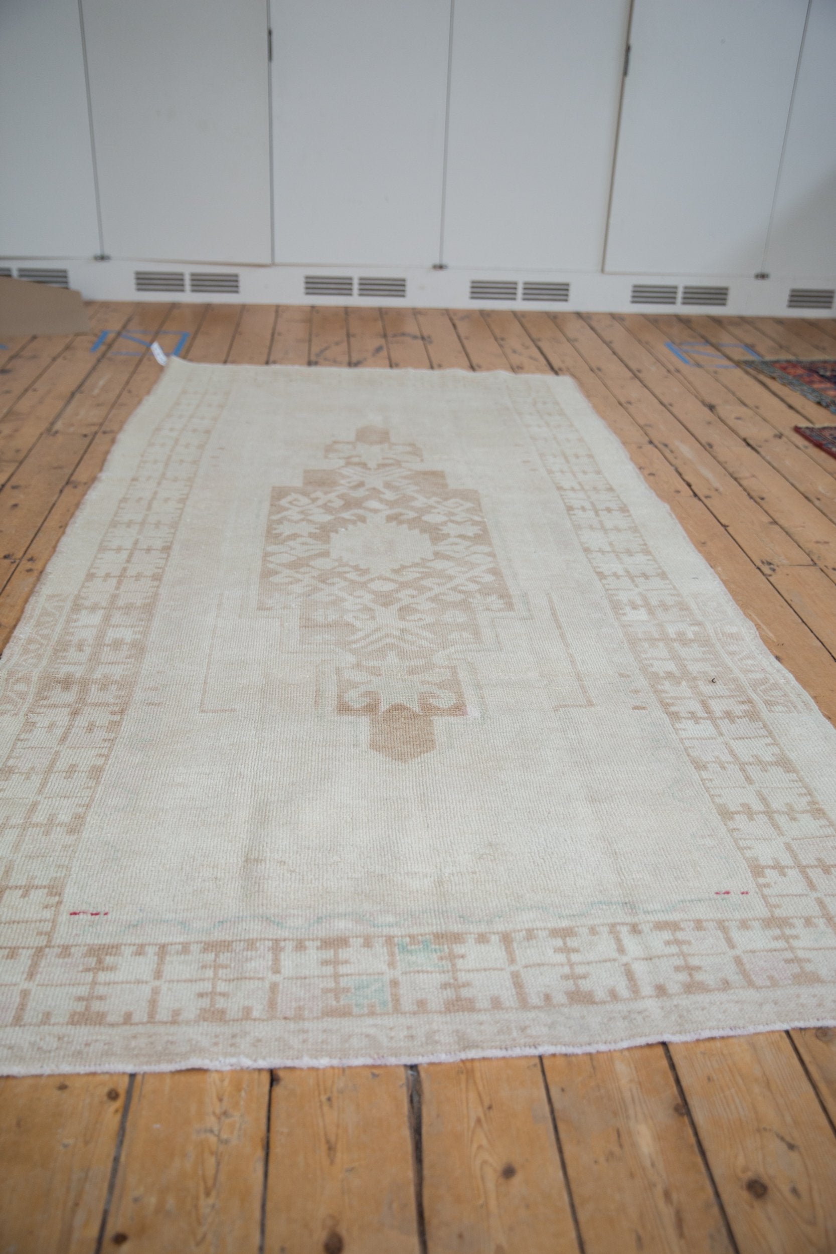 4.5x9.5 Vintage Distressed Oushak Rug Runner // ONH Item 9383 Image 5