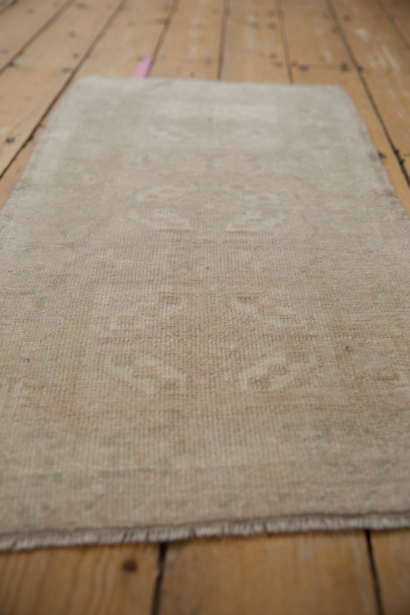 1.5x3 Vintage Distressed Oushak Rug Mat // ONH Item 9414 Image 3