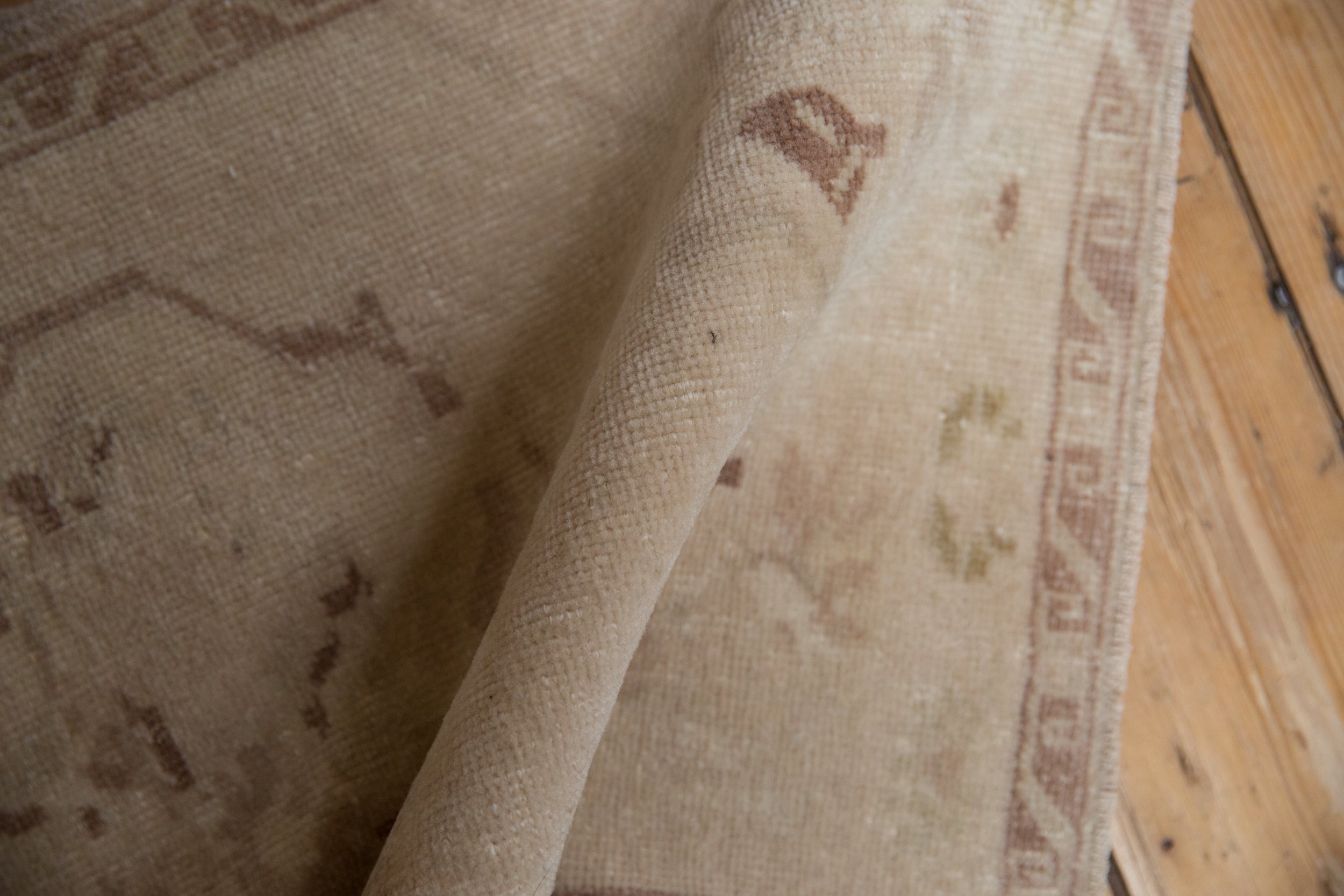 1.5x3 Vintage Distressed Oushak Rug Mat // ONH Item 9415 Image 4