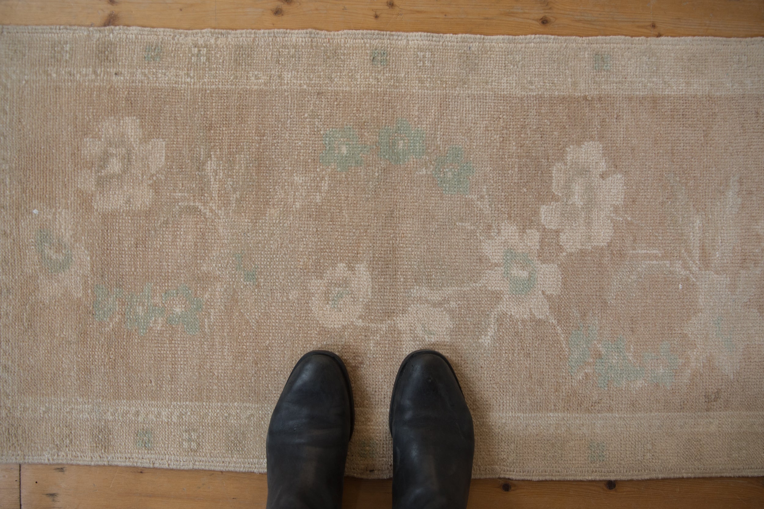 1.5x3.5 Vintage Distressed Oushak Rug Mat Runner // ONH Item 9582 Image 1